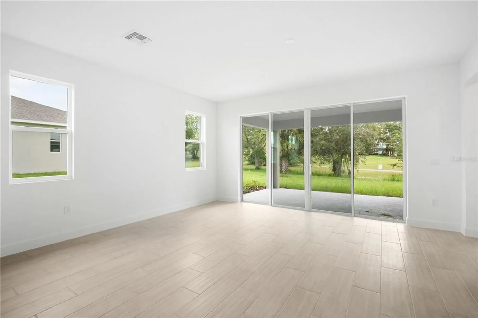 Property Slideshow image 15 of 46 | 9229 players dr, Weeki Wachee, FL, 34613