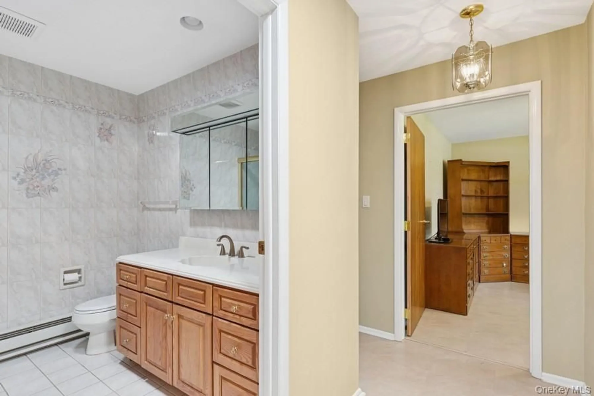 Property Slideshow image 13 of 22 | 96 enfield ct b, Ridge, NY, 11961