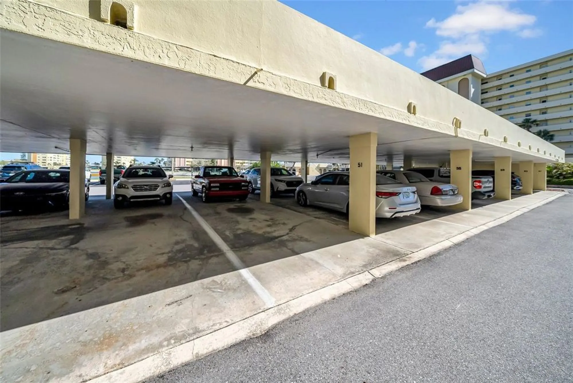 Property Slideshow image 35 of 49 | 4725 cove cir apt 302, St Petersburg, FL, 33708