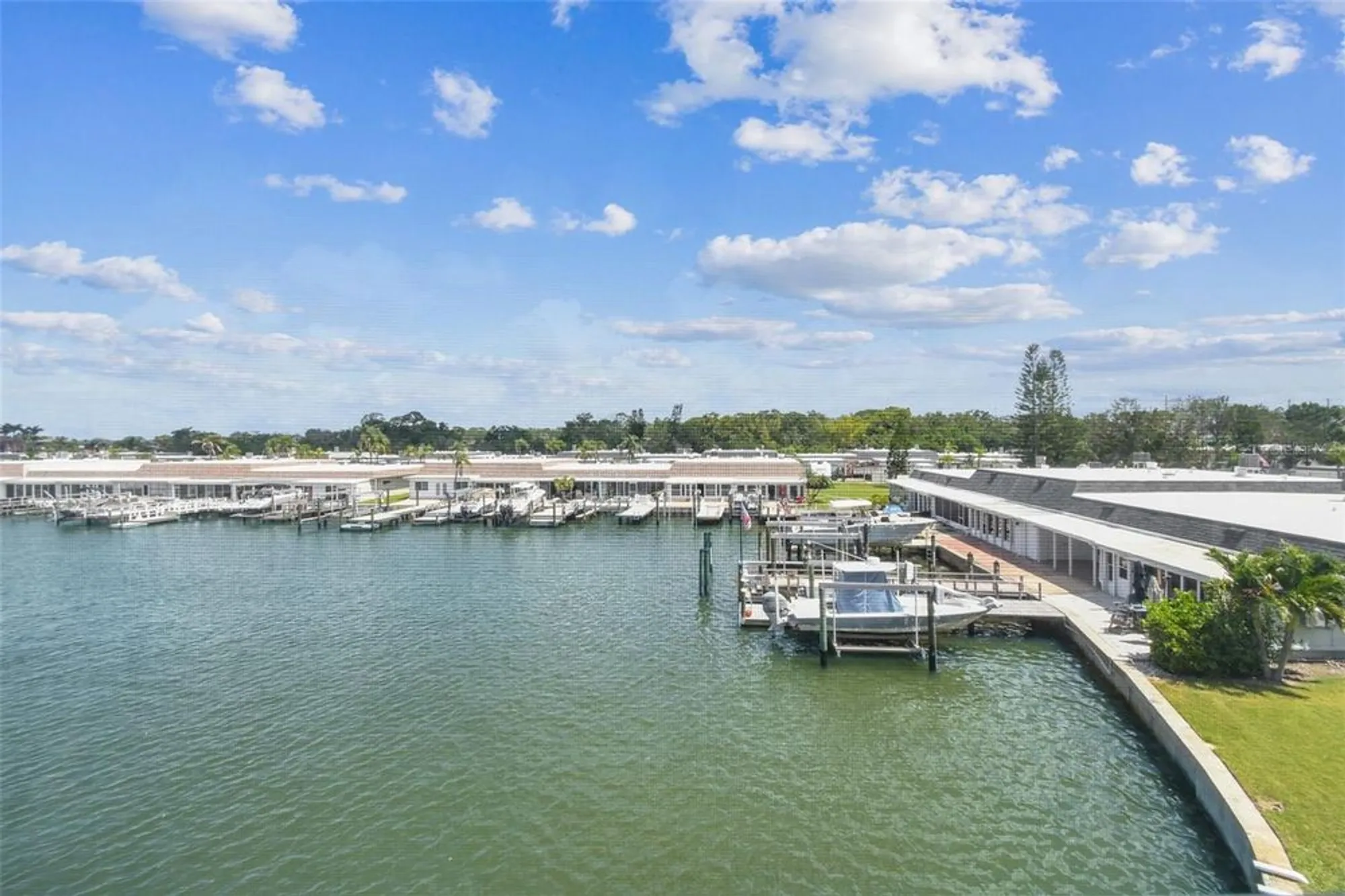 Property Slideshow image 37 of 69 | 1 boca ciega point blvd apt 310, St Petersburg, FL, 33708