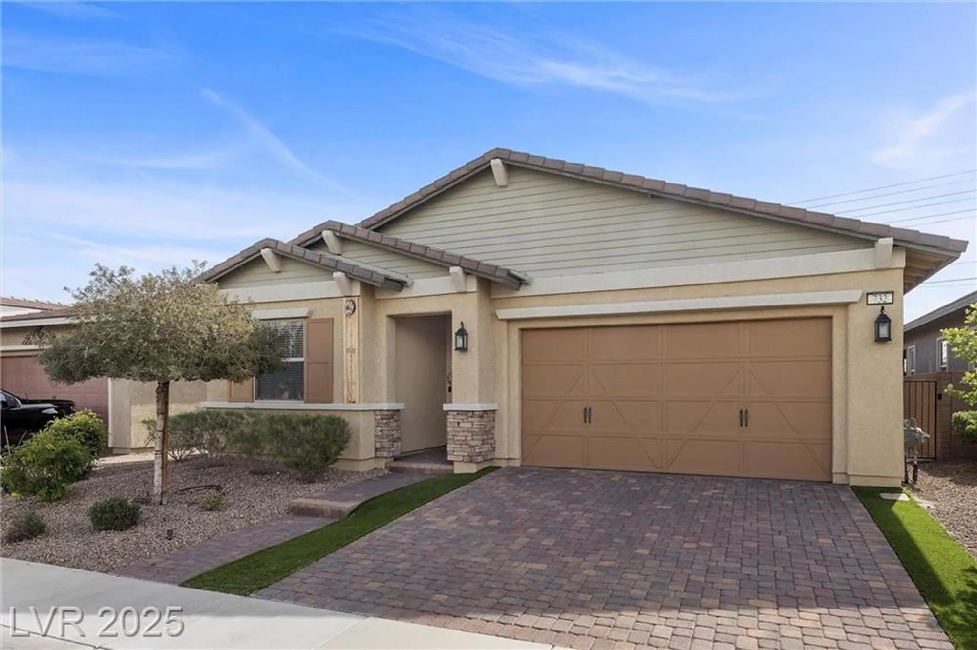 Property Slideshow image 4 of 70 | 732 rosewater dr, Henderson, NV, 89011