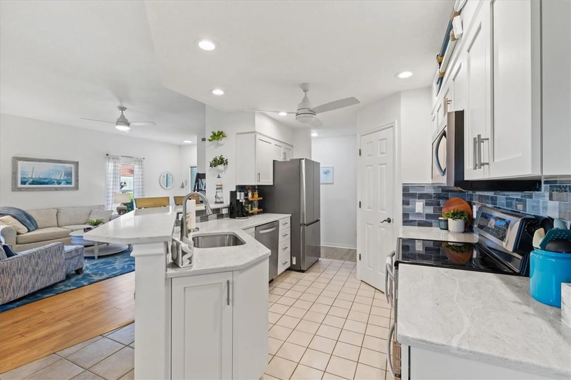 Property Slideshow image 14 of 93 | 14029 willow glen ct 101, Port Charlotte, FL, 33953