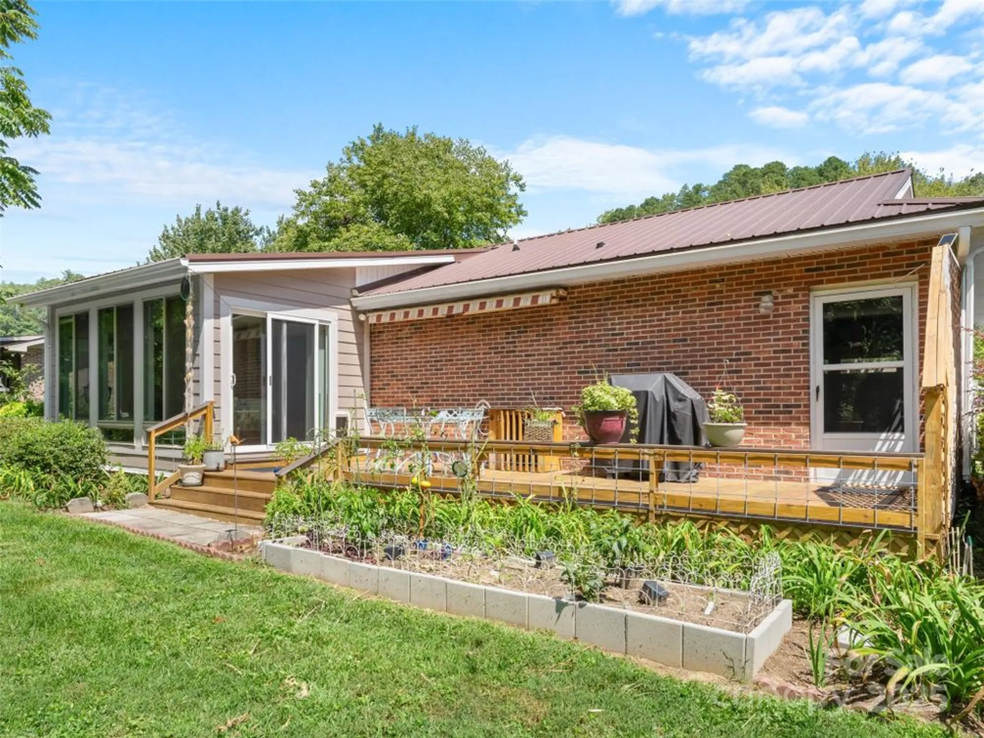 Property Slideshow image 24 of 37 | 33 resada dr, Brevard, NC, 28712