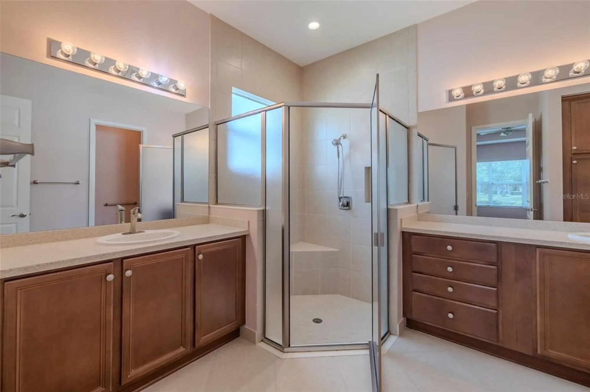 Property Slideshow image 38 of 100 | 4817 sandy glen way, Wimauma, FL, 33598