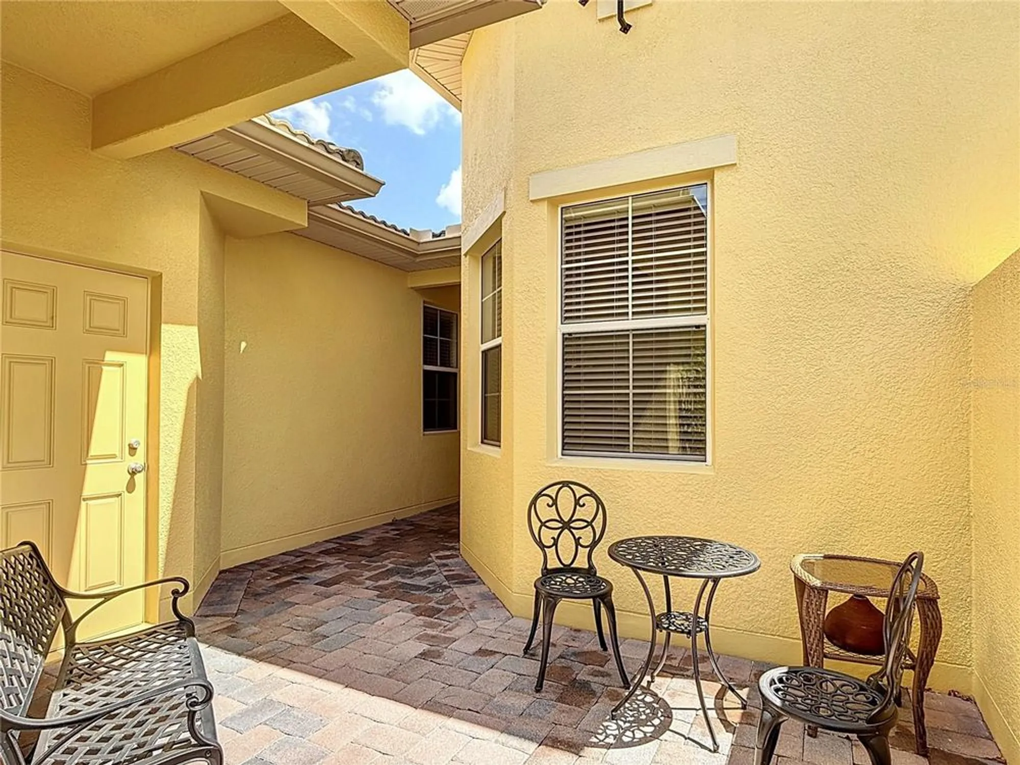 Property Slideshow image 5 of 46 | 2502 palm tree dr, Poinciana, FL, 34759