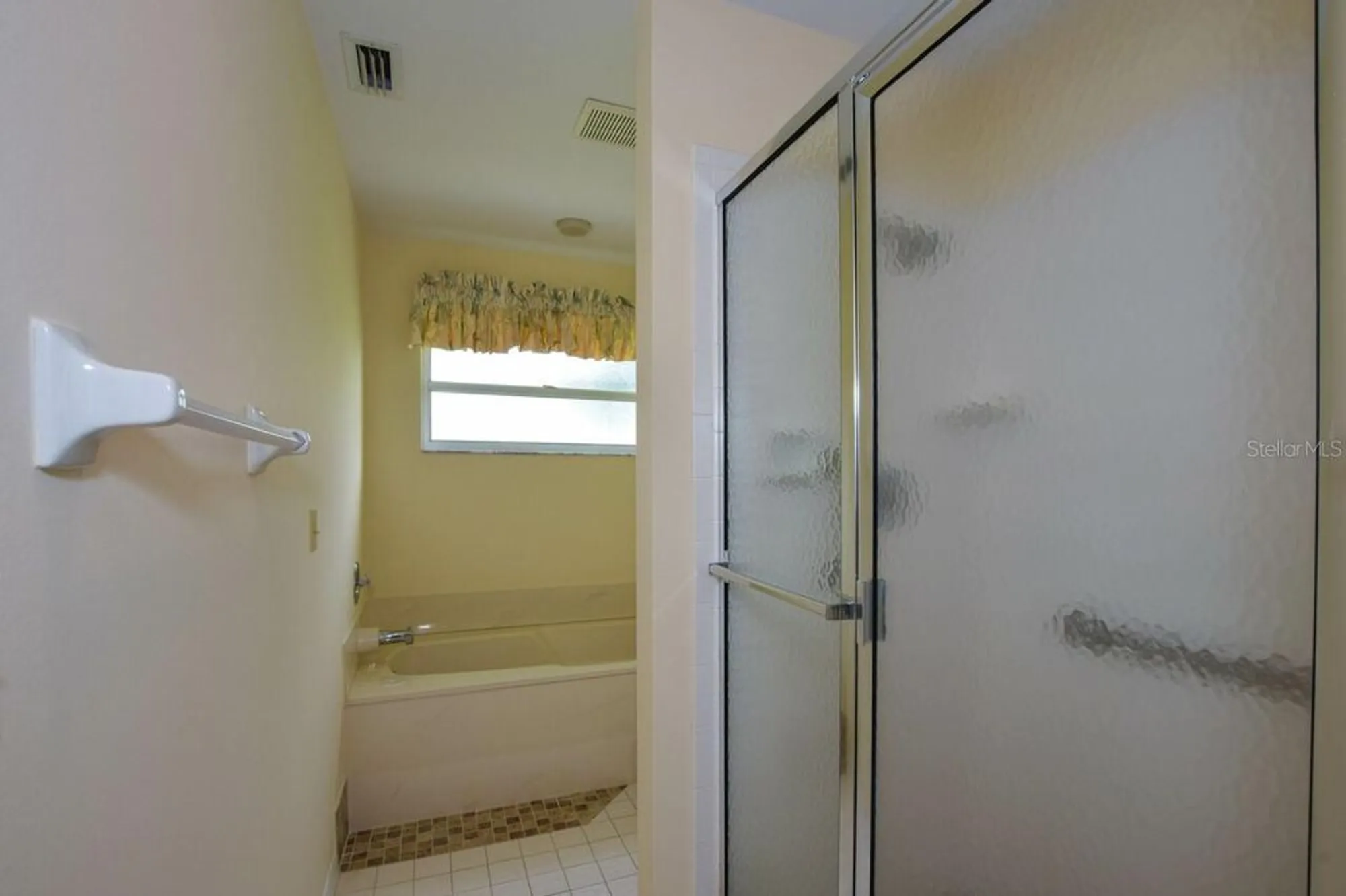 Property Slideshow image 23 of 65 | 702 brightside crescent dr 2, Venice, FL, 34293