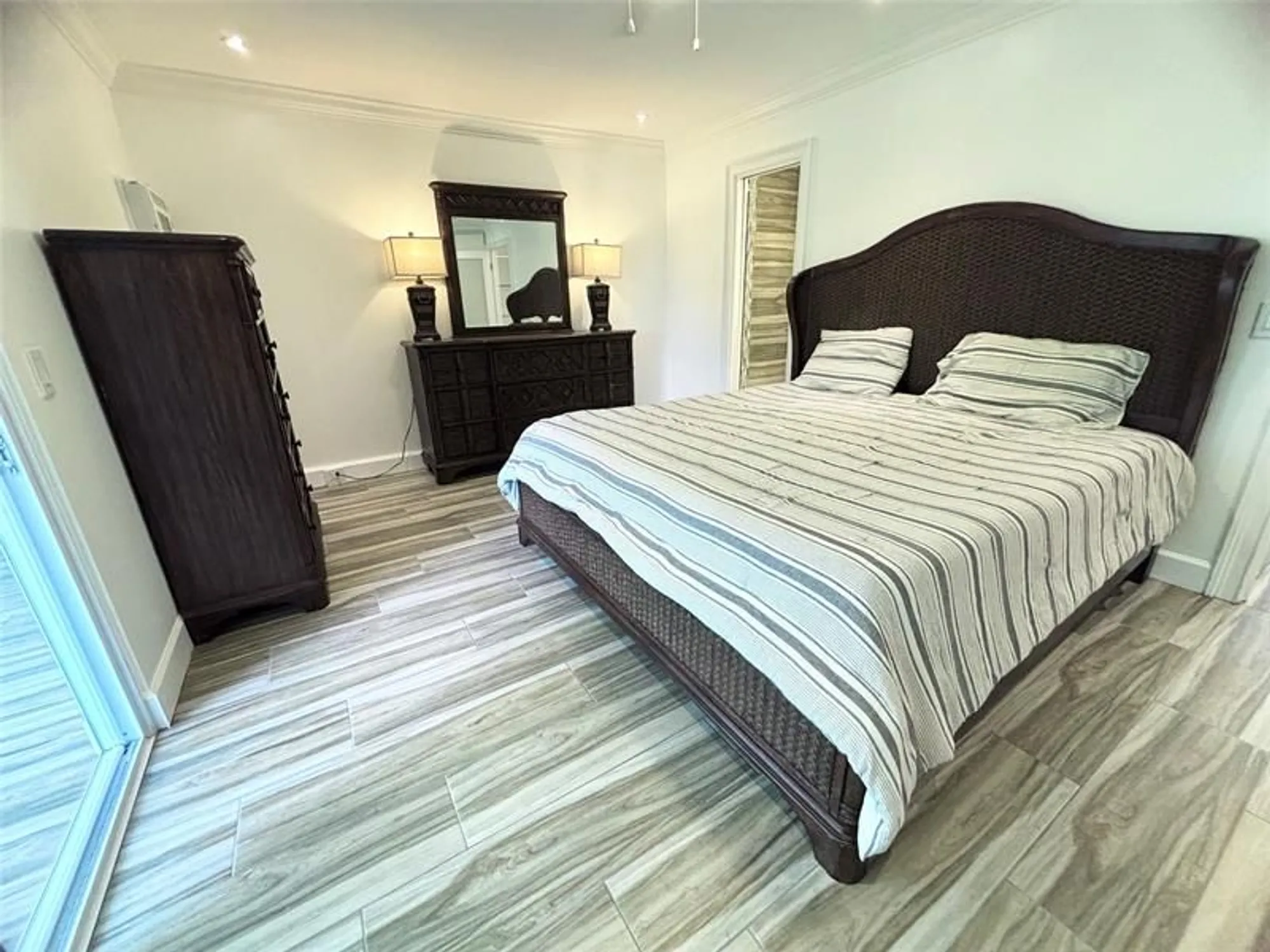 Property Slideshow image 16 of 70 | 279 oakridge p # 279, Deerfield Beach, FL, 33442