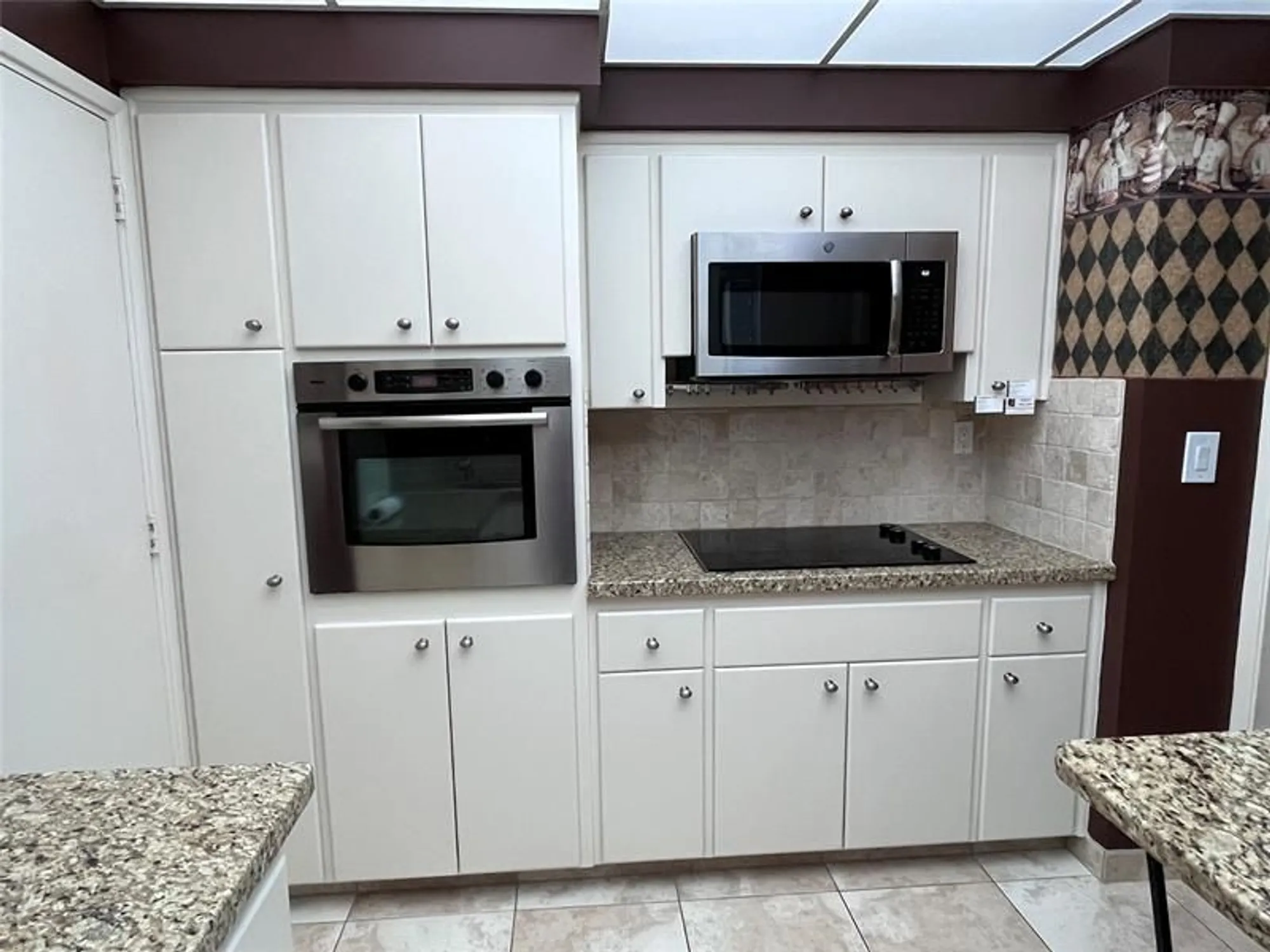 Property Slideshow image 7 of 38 | 3200 ne 36th st 1012, Fort Lauderdale, FL, 33308