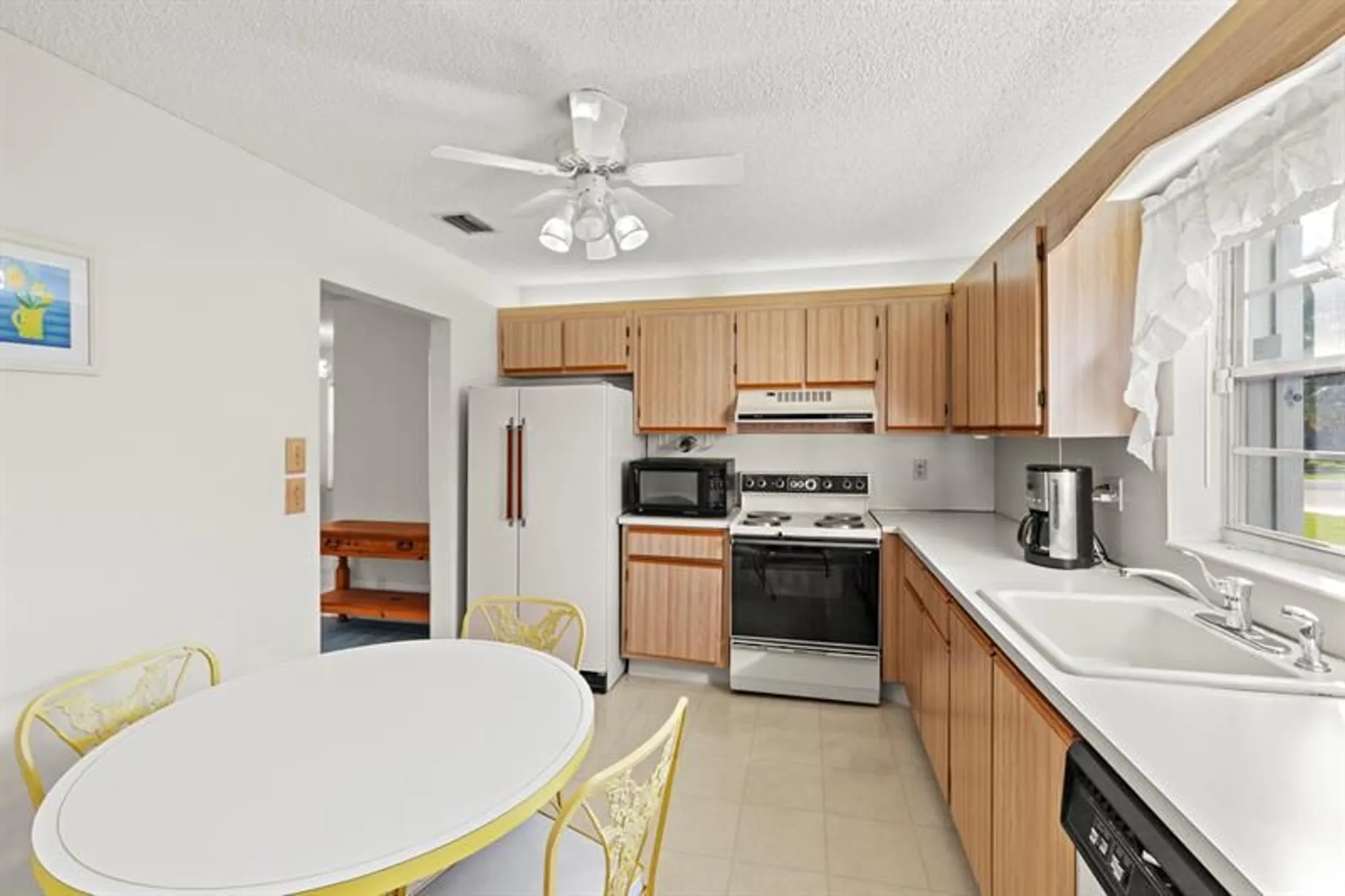 Property Slideshow image 10 of 40 | 6306 dusenburg rd, Delray Beach, FL, 33484