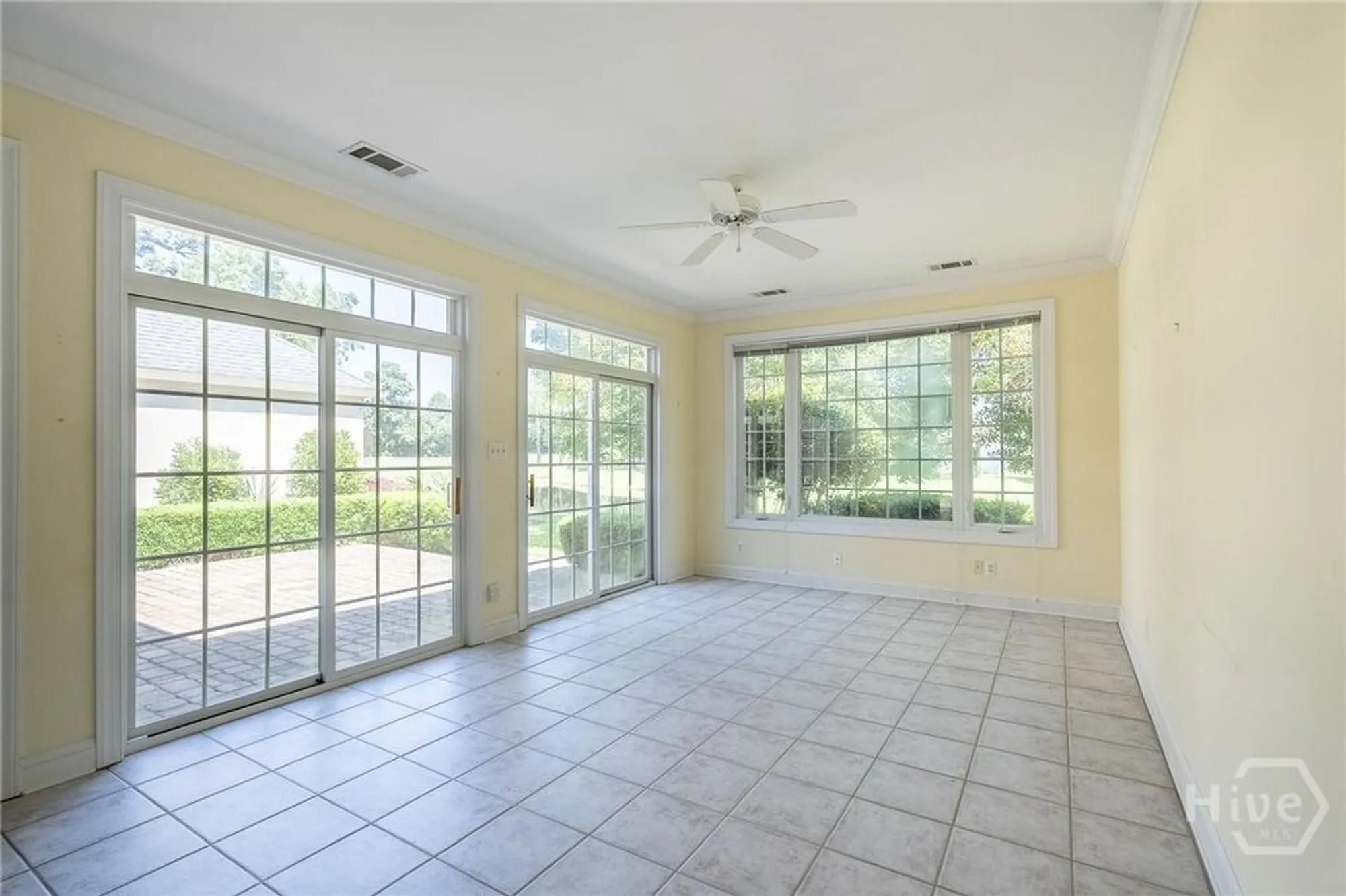 Property Slideshow image 8 of 26 | 1 breakfast ct, Savannah, GA, 31411