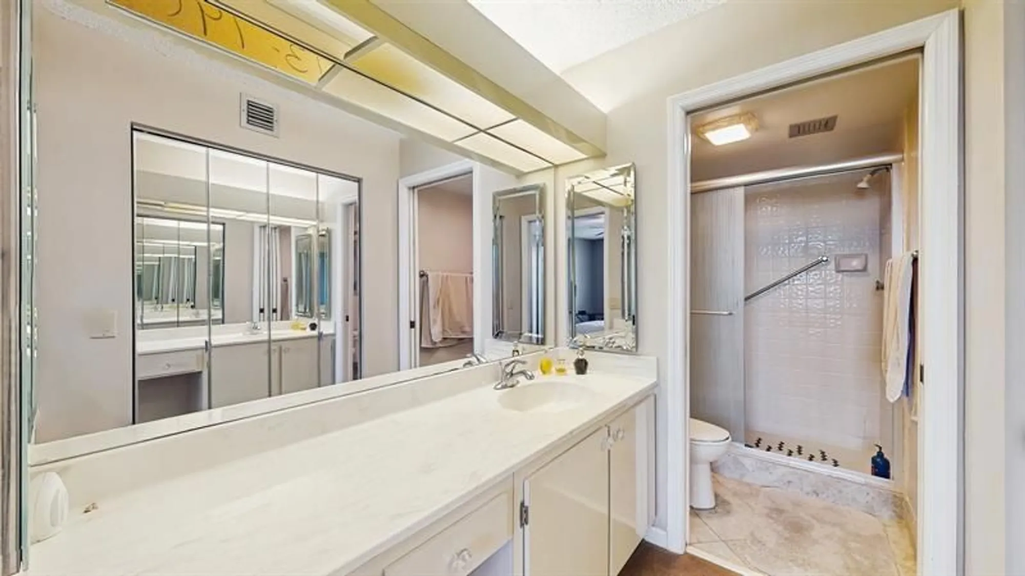 Property Slideshow image 23 of 27 | 10352 e clairmont cir 311, Tamarac, FL, 33321