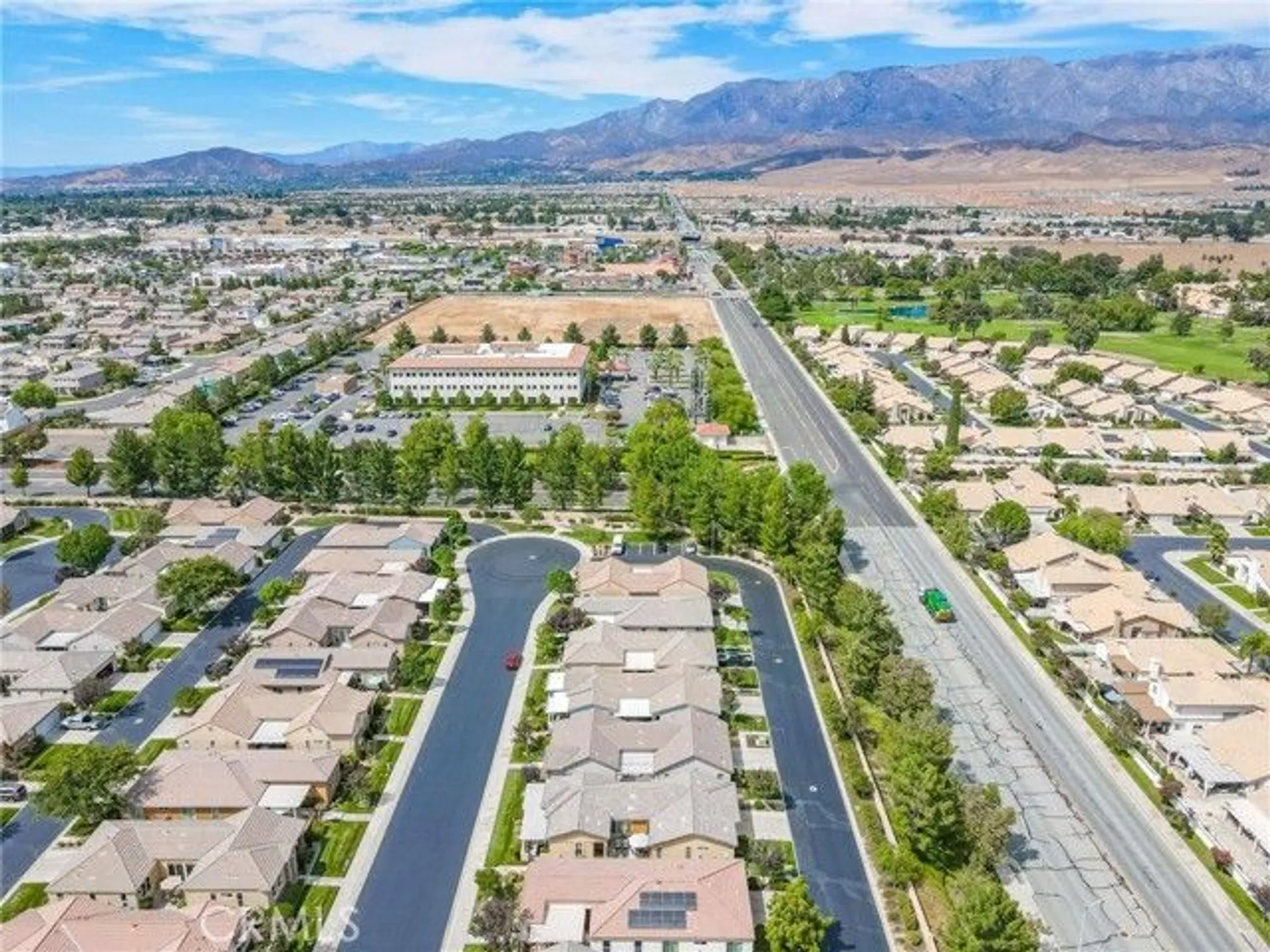 Property Slideshow image 49 of 62 | 126 thistle crk, Beaumont, CA, 92223