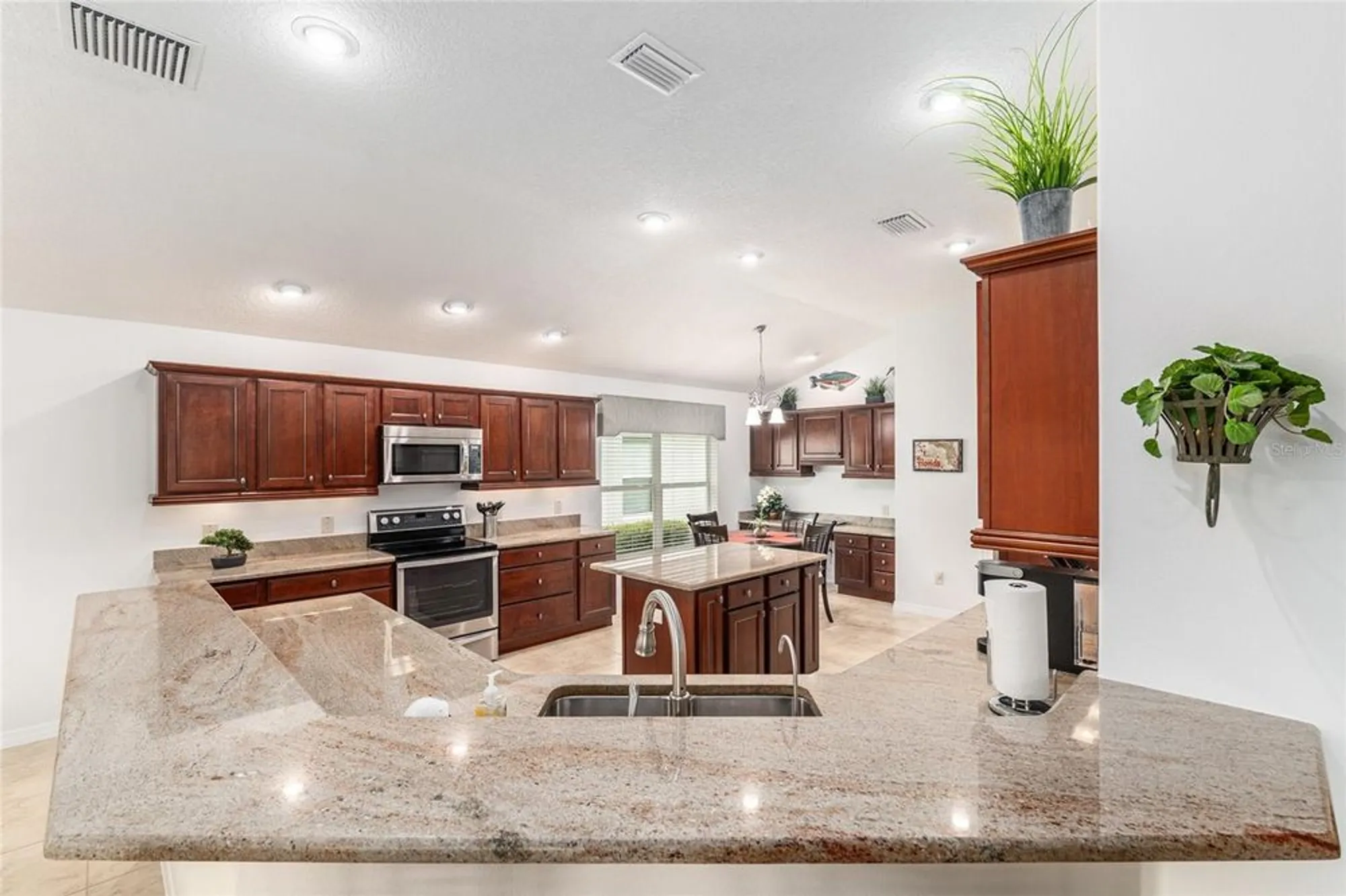 Property Slideshow image 21 of 80 | 825 ulelah st, The Villages, FL, 32163