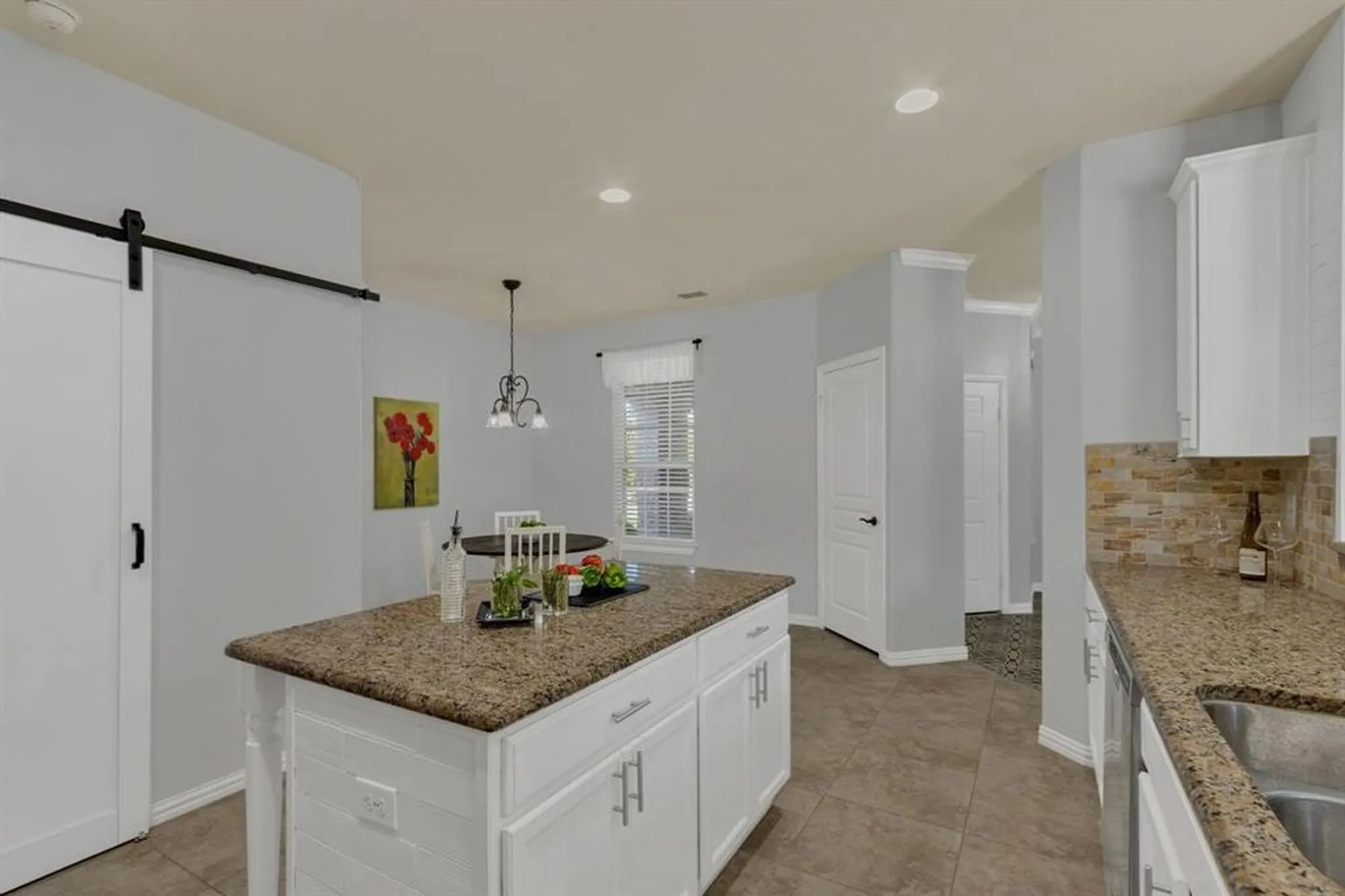 Property Slideshow image 13 of 39 | 305 balboa ct, Frisco, TX, 75036