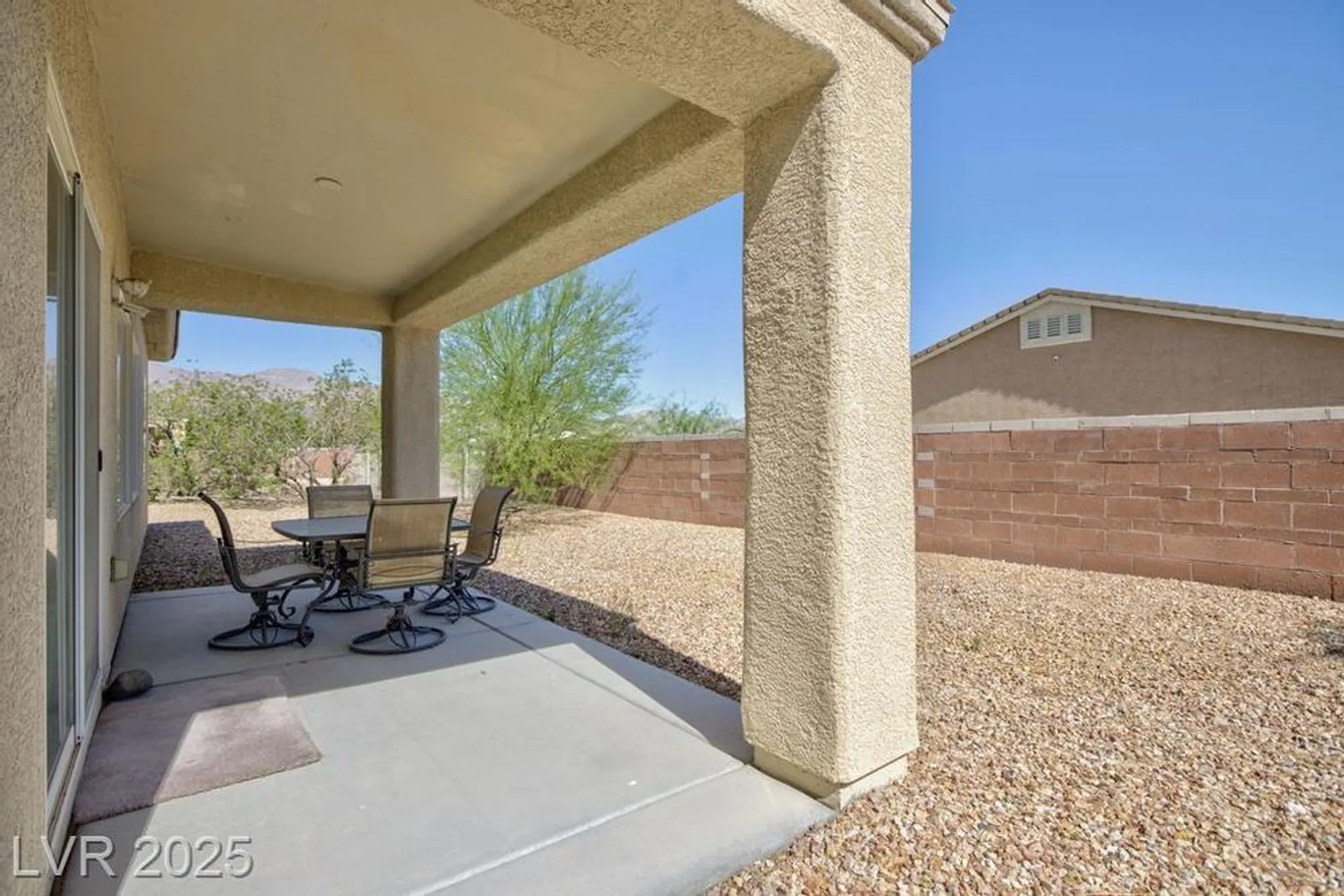 Property Slideshow image 4 of 33 | 7716 homing pigeon st, North Las Vegas, NV, 89084