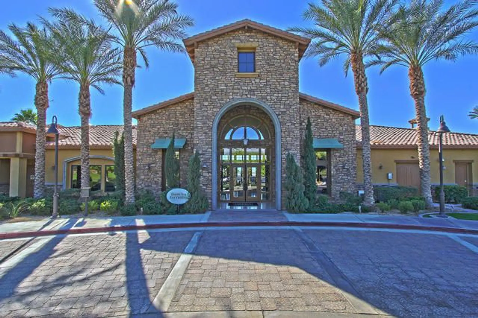 Property Slideshow image 43 of 53 | 43597 spiaggia pl, Indio, CA, 92203
