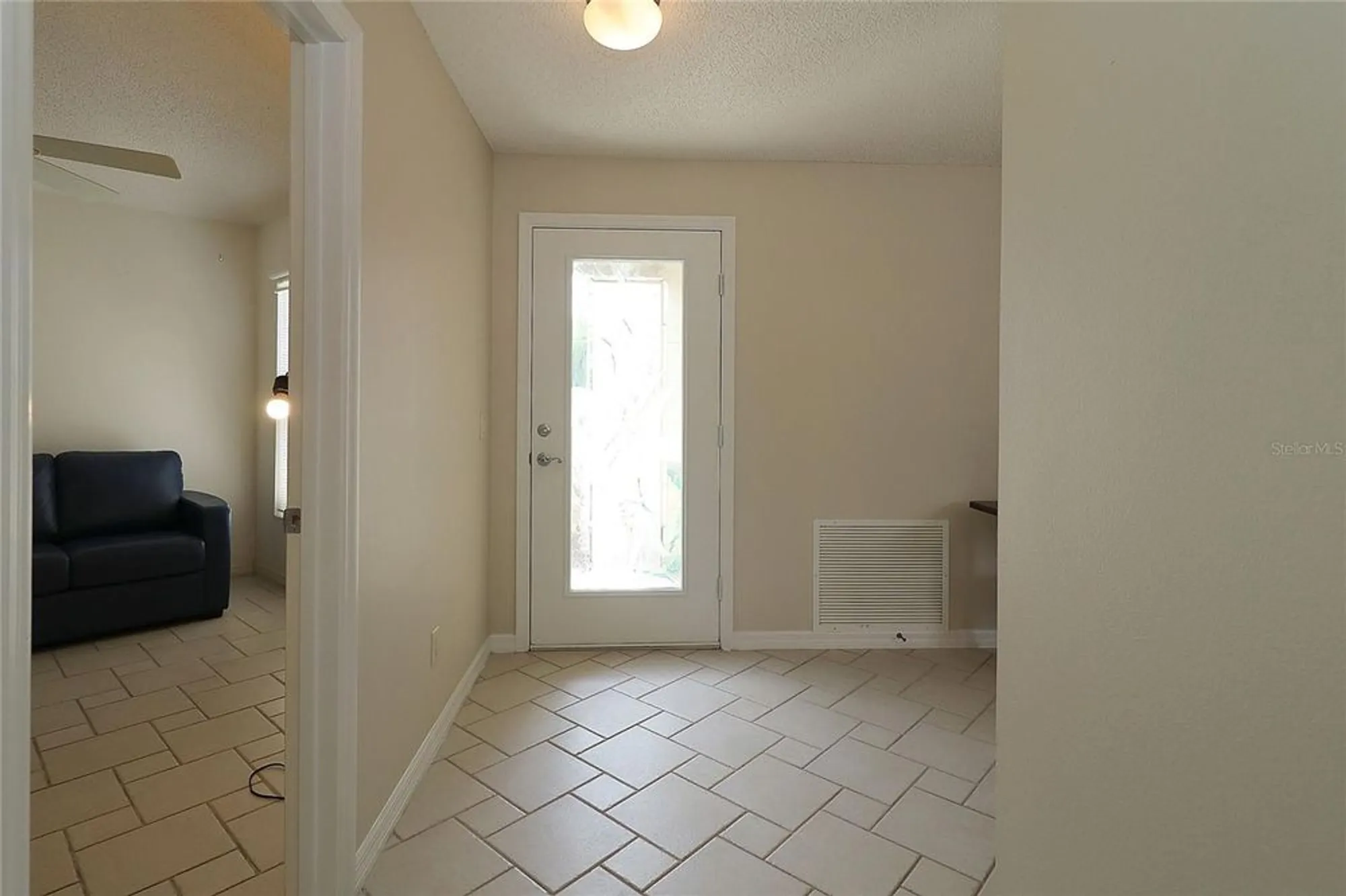 Property Slideshow image 4 of 47 | 1135 easley way, The Villages, FL, 32162