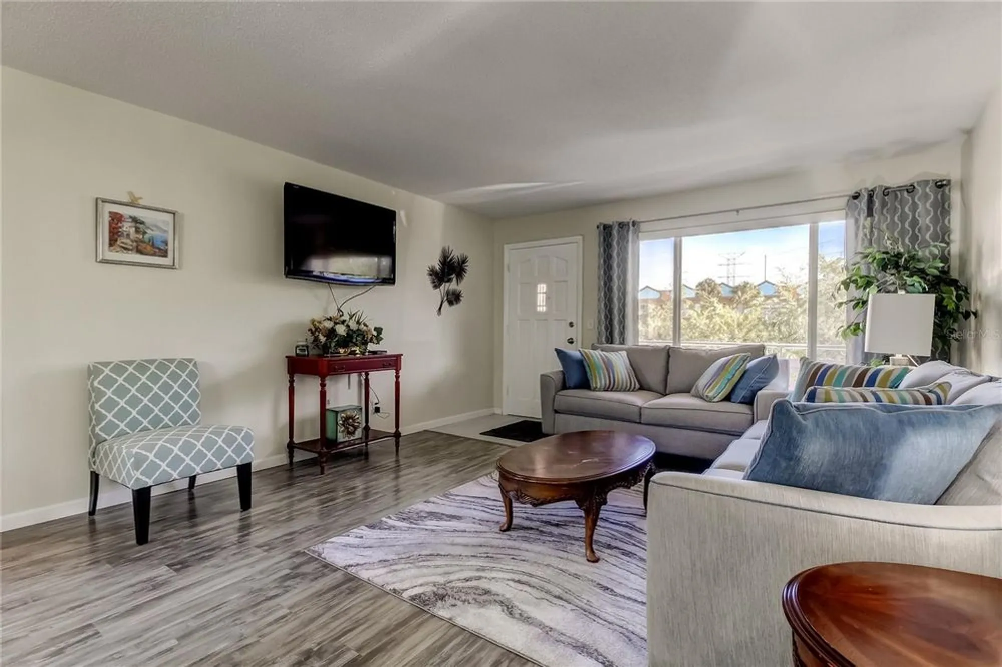 Property Slideshow image 7 of 75 | 2457 ecuadorian way apt 57, Clearwater, FL, 33763