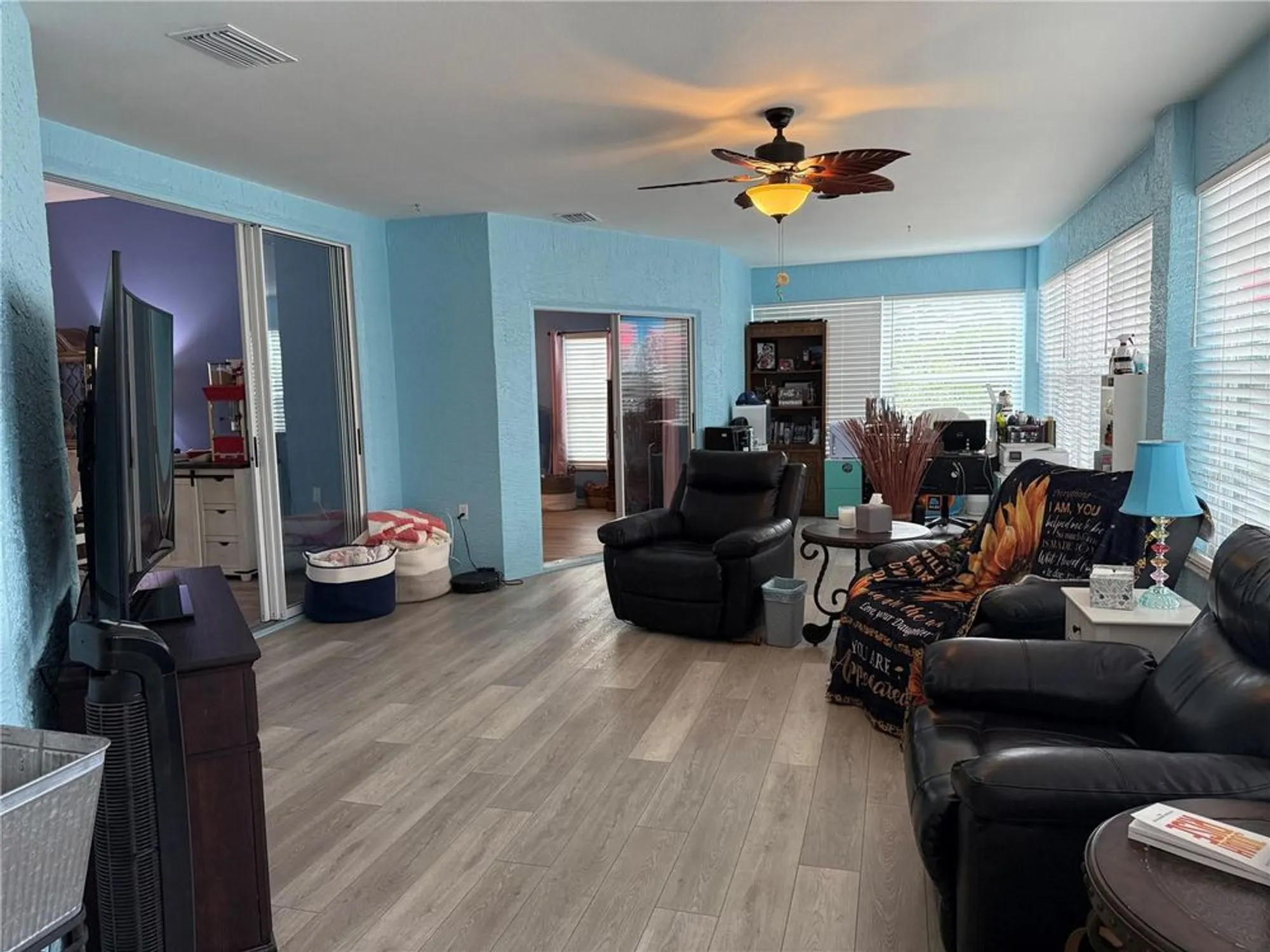 Property Slideshow image 12 of 26 | 2069 overbrook ln, Spring Hill, FL, 34606