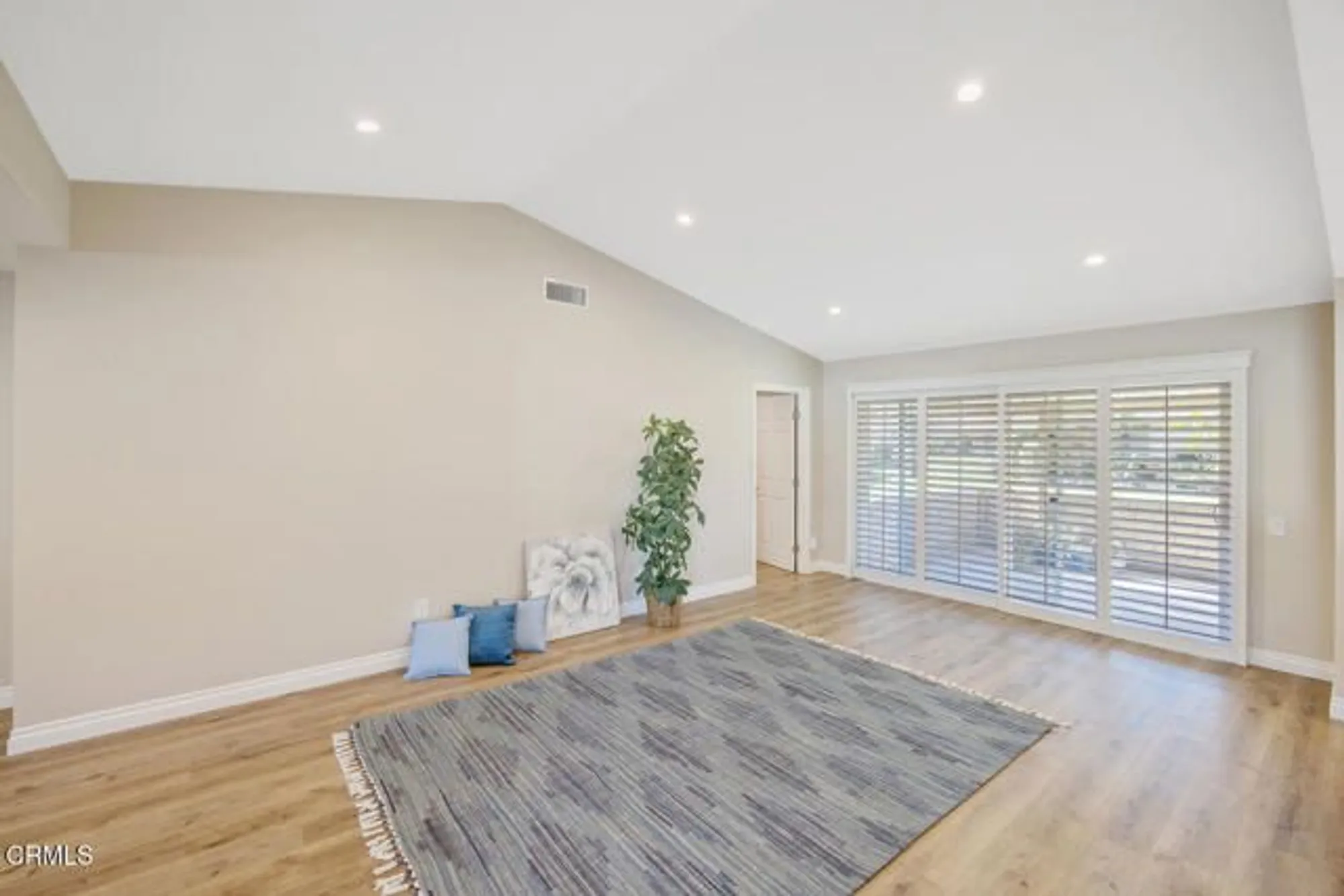 Property Slideshow image 18 of 76 | 13325 village 13, Camarillo, CA, 93012