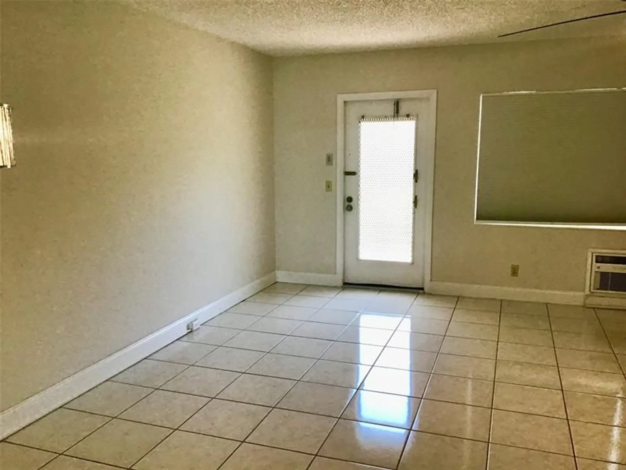 Property Slideshow image 9 of 26 | 135 fanshaw d # 135, Boca Raton, FL, 33434