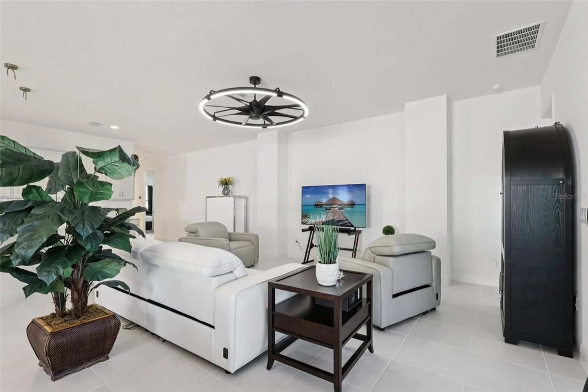 Property Slideshow image 19 of 42 | 5027 dancy ln, Saint Cloud, FL, 34772