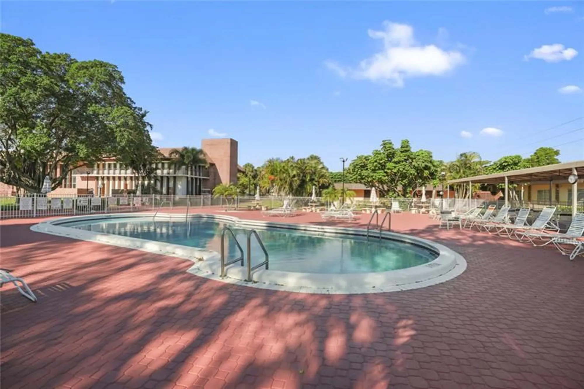 Property Slideshow image 26 of 43 | 3001 nw 46th ave 404, Lauderdale Lakes, FL, 33313