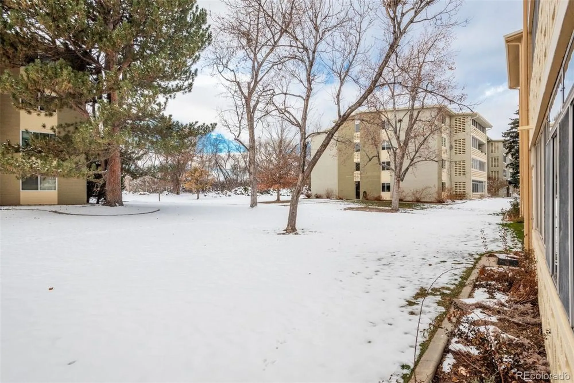 Property Slideshow image 17 of 19 | 715 s alton way unit 6a, Denver, CO, 80247
