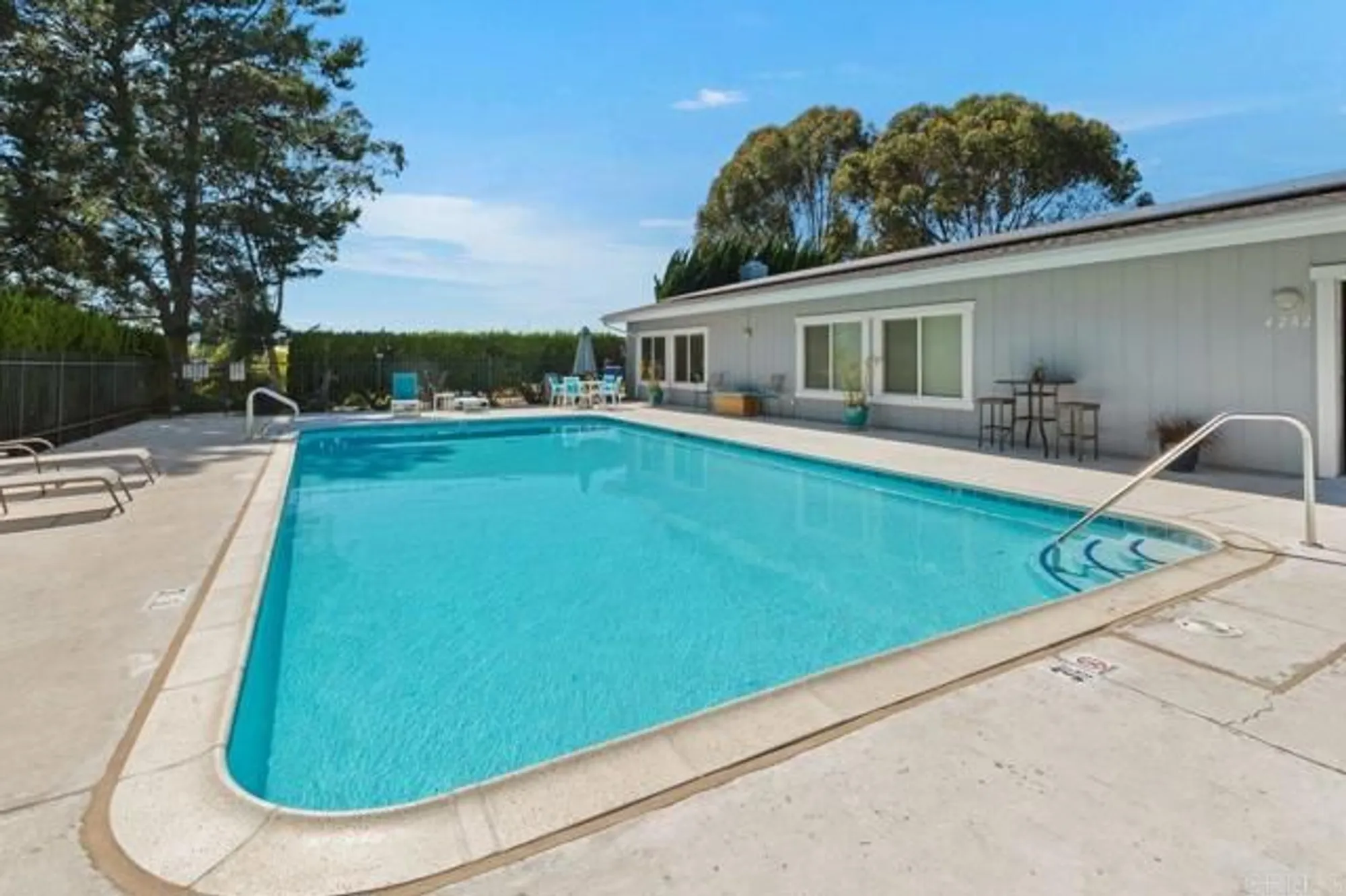 Property Slideshow image 31 of 37 | 4369 dowitcher way, Oceanside, CA, 92057