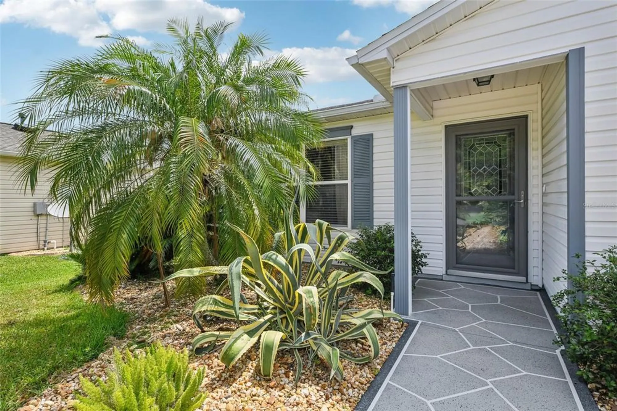 Property Slideshow image 2 of 47 | 8039 se 174th belhaven loop, The Villages, FL, 32162