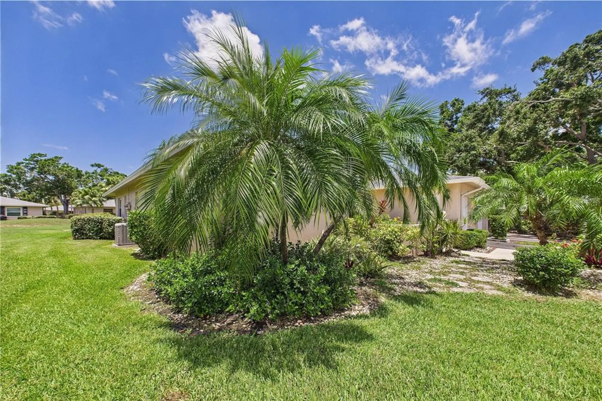 Property Slideshow image 44 of 64 | 6948 w country club dr, Sarasota, FL, 34243