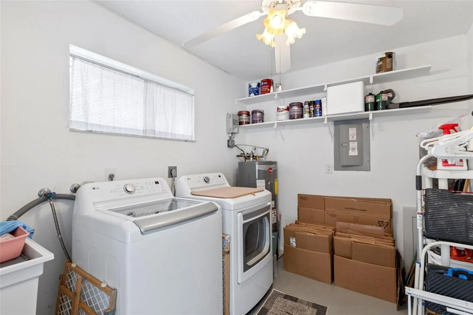 Property Slideshow image 13 of 18 | 3978 overlook bnd # 25, Sarasota, FL, 34232