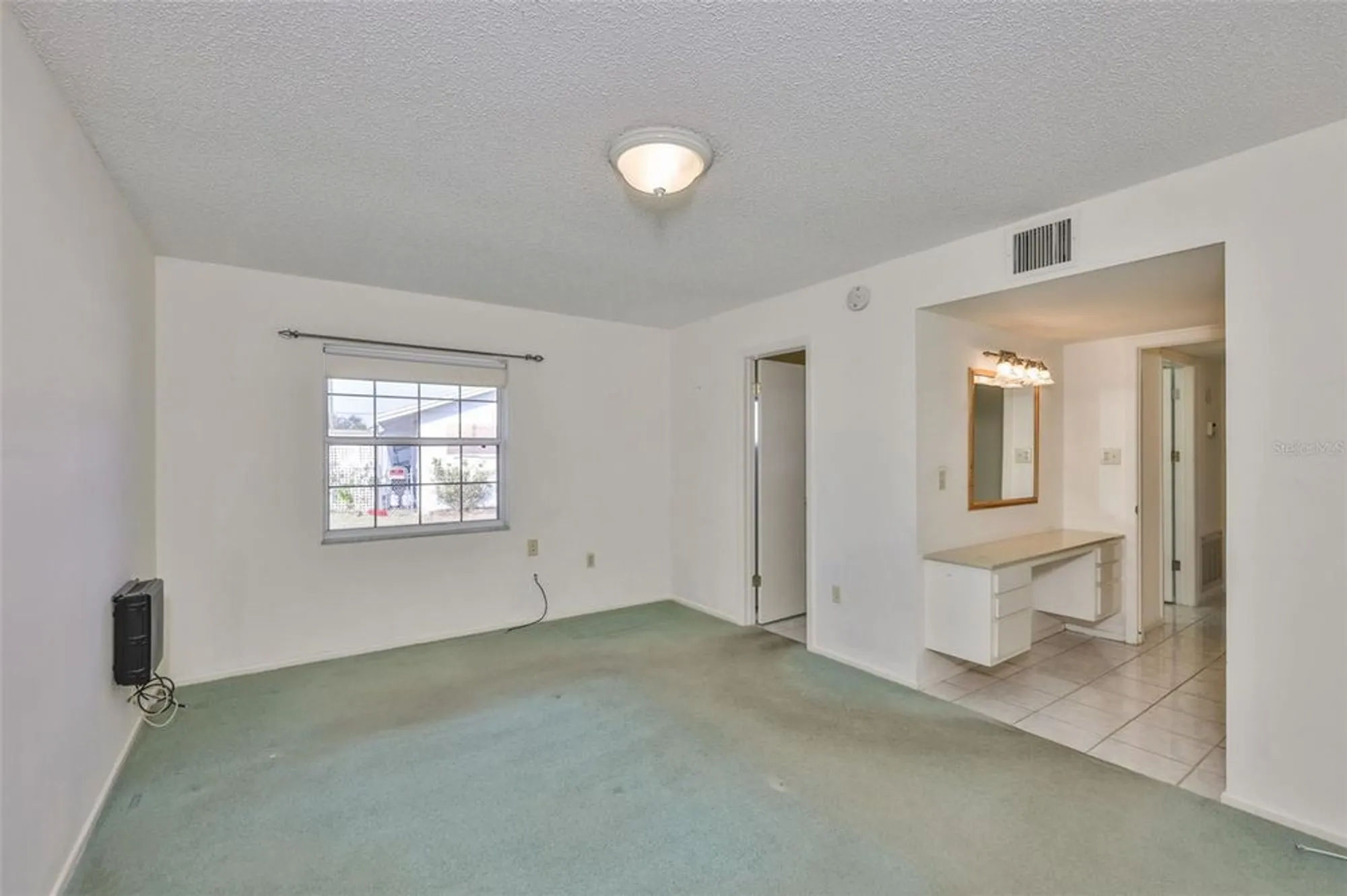 Property Slideshow image 22 of 63 | 1502 desert hills dr, Sun City Center, FL, 33573