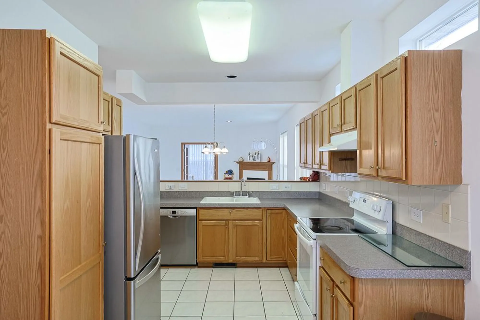 Property Slideshow image 8 of 32 | 3455 steeplechase way, Grayslake, IL, 60030