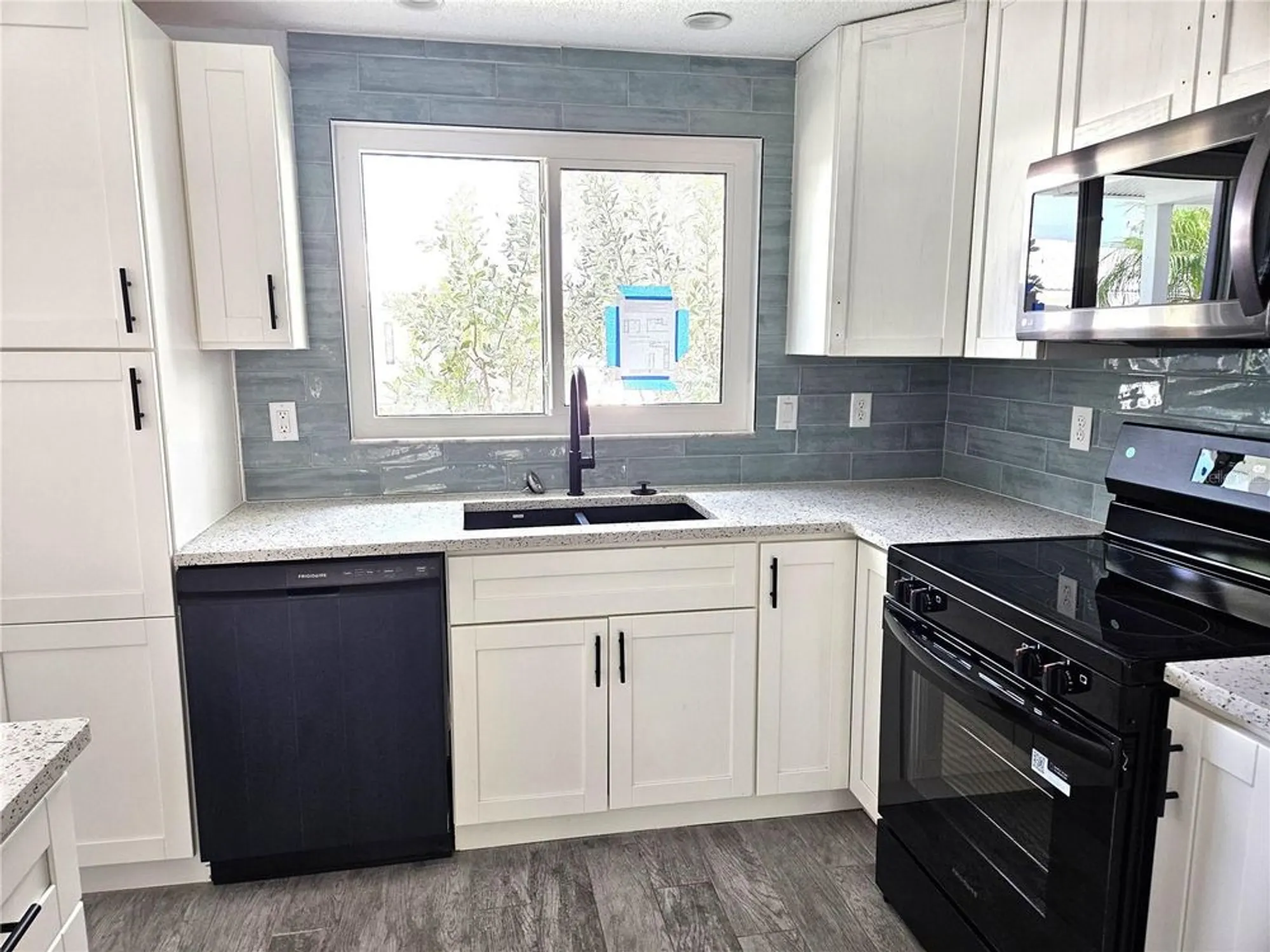 Property Slideshow image 8 of 25 | 730 spanish dr s # 99, Longboat Key, FL, 34228