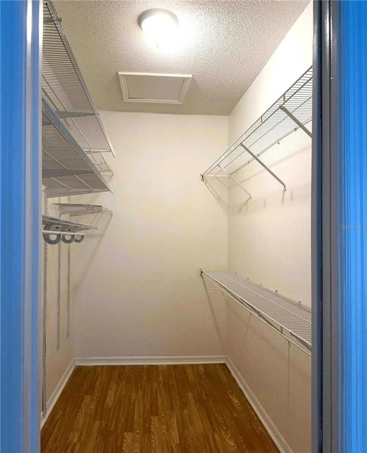 Property Slideshow image 8 of 11 | 295 fareham dr, Venice, FL, 34293