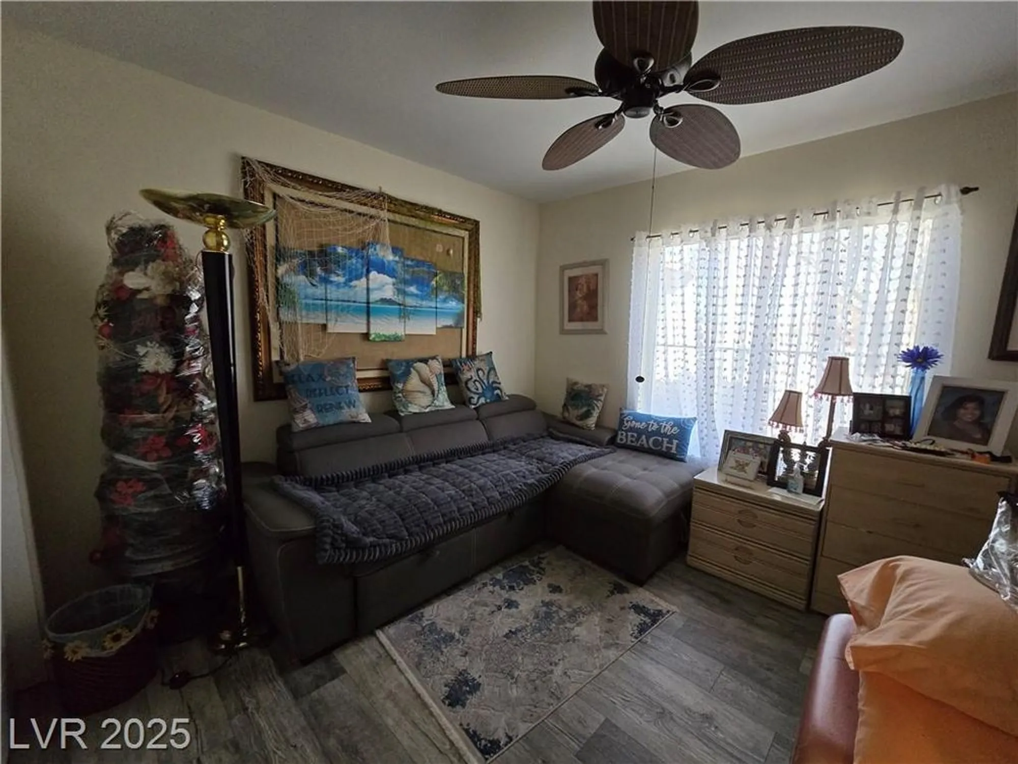 Property Slideshow image 11 of 13 | 415 golden state st, Henderson, NV, 89012