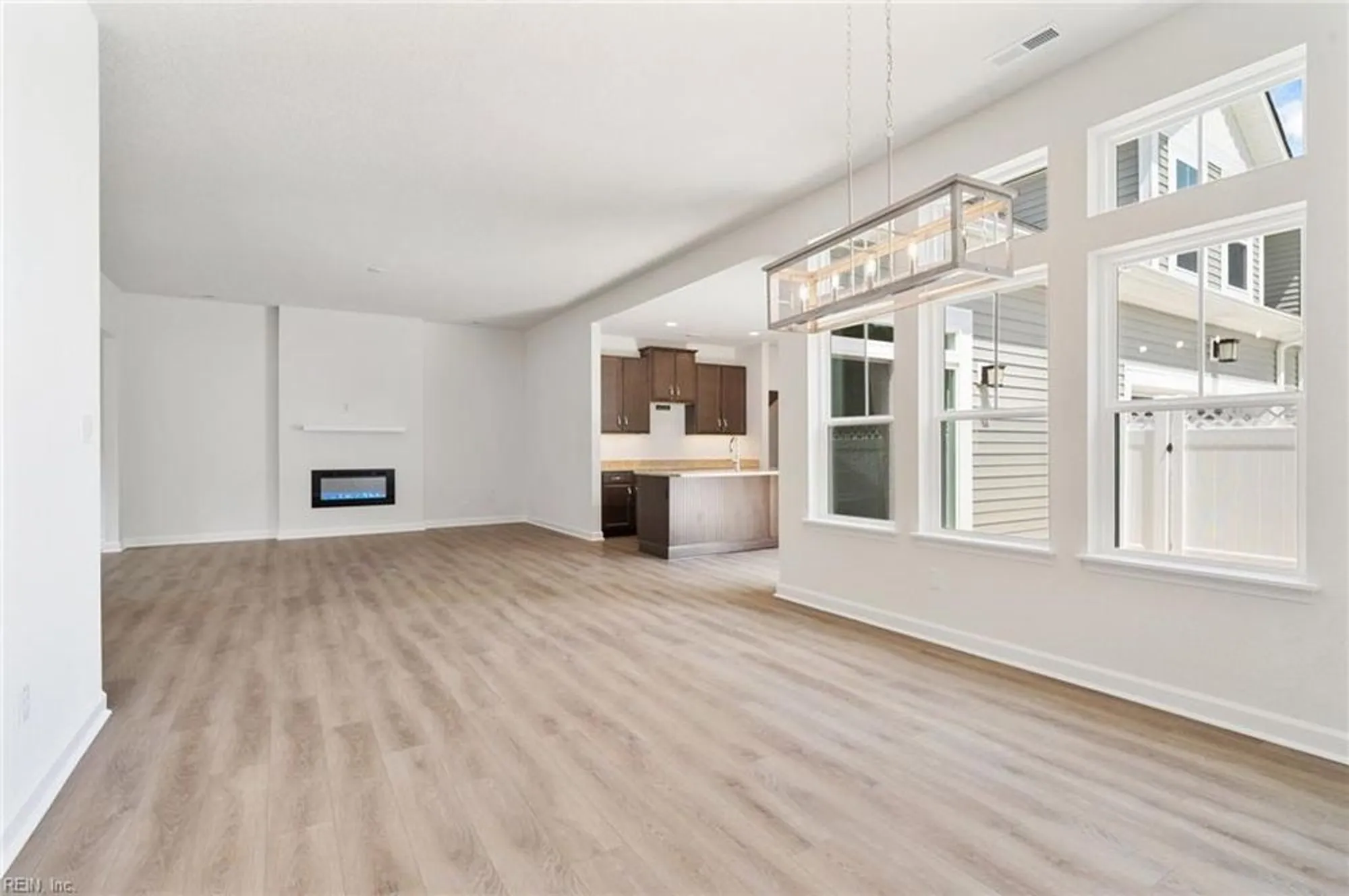 Property Slideshow image 9 of 45 | 1101 capella ln c, Suffolk, VA, 23434