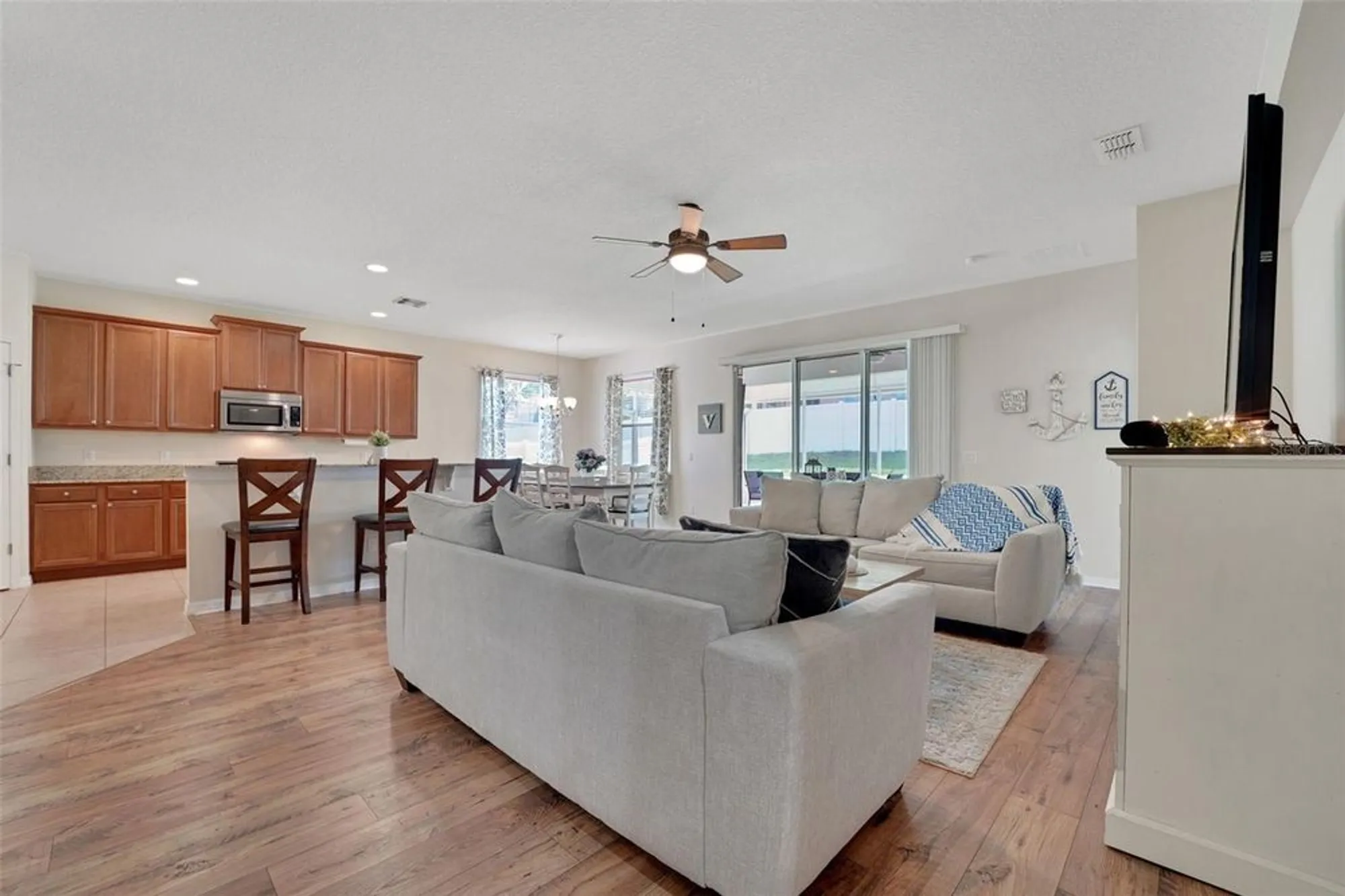 Property Slideshow image 21 of 49 | 30532 gidran ter, Mount Dora, FL, 32757