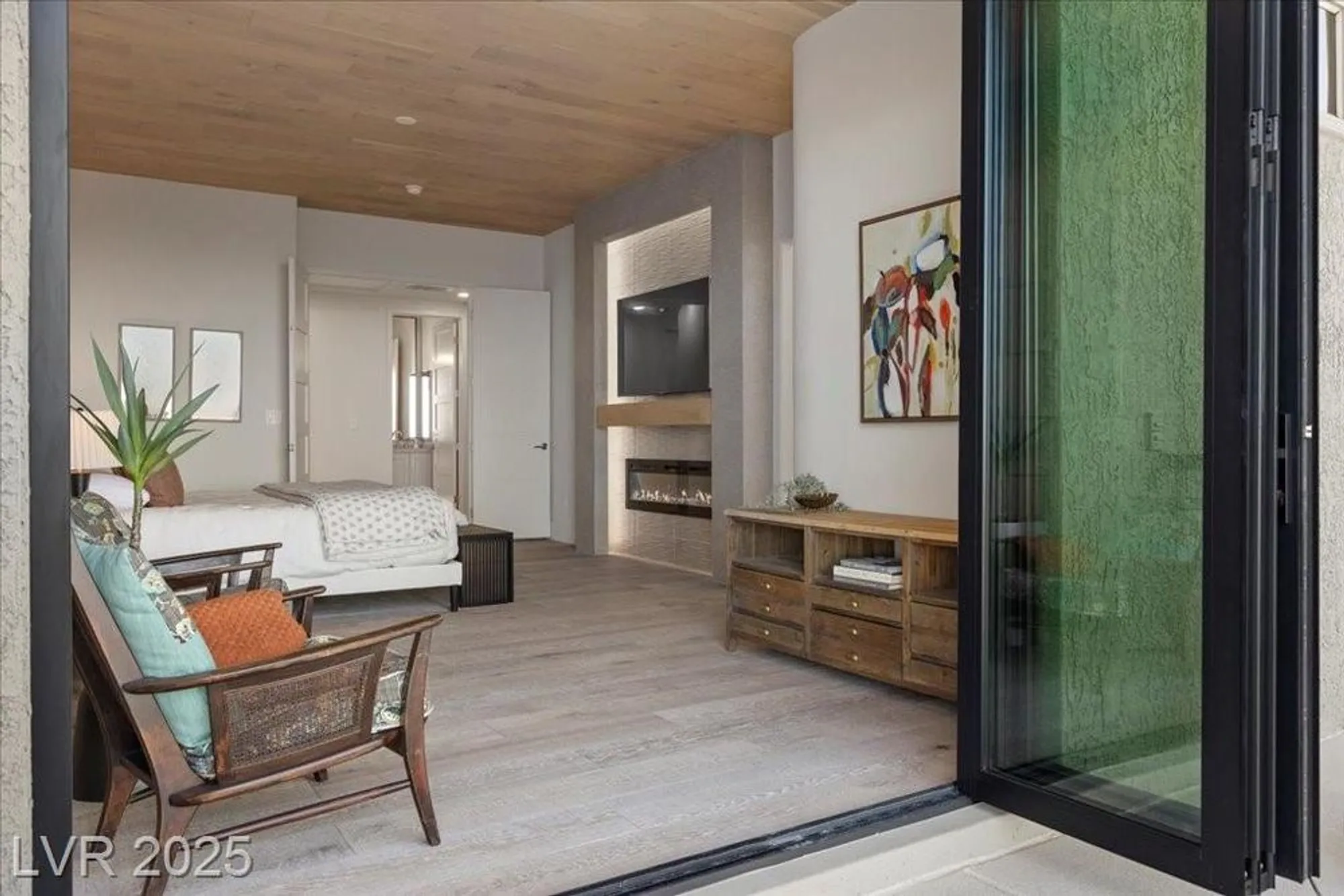 Property Slideshow image 35 of 78 | 2508 faiss dr, Las Vegas, NV, 89134