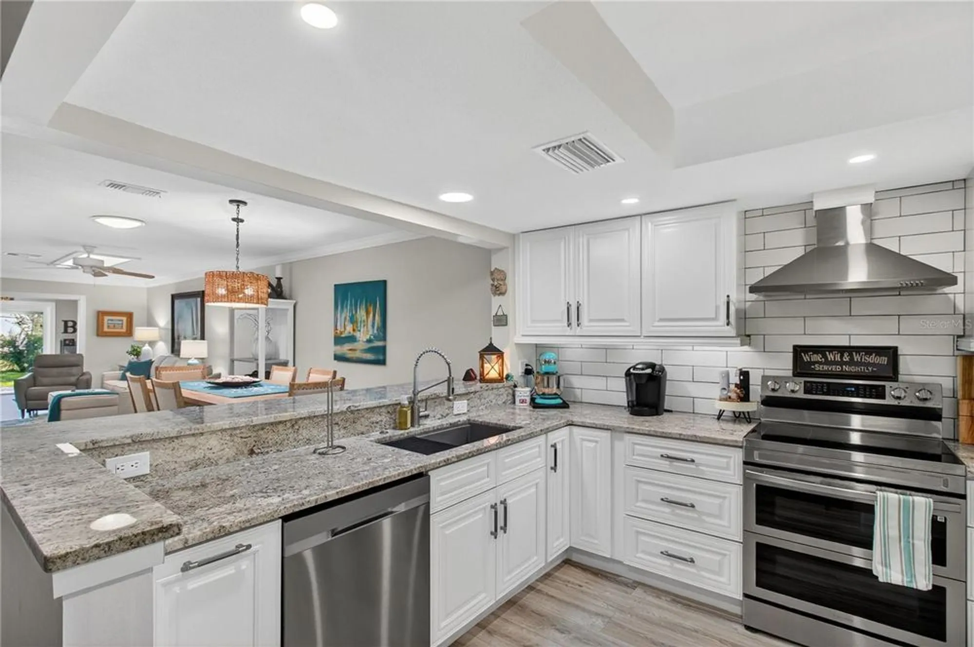 Property Slideshow image 10 of 35 | 839 glen more ct c, Palm Harbor, FL, 34684