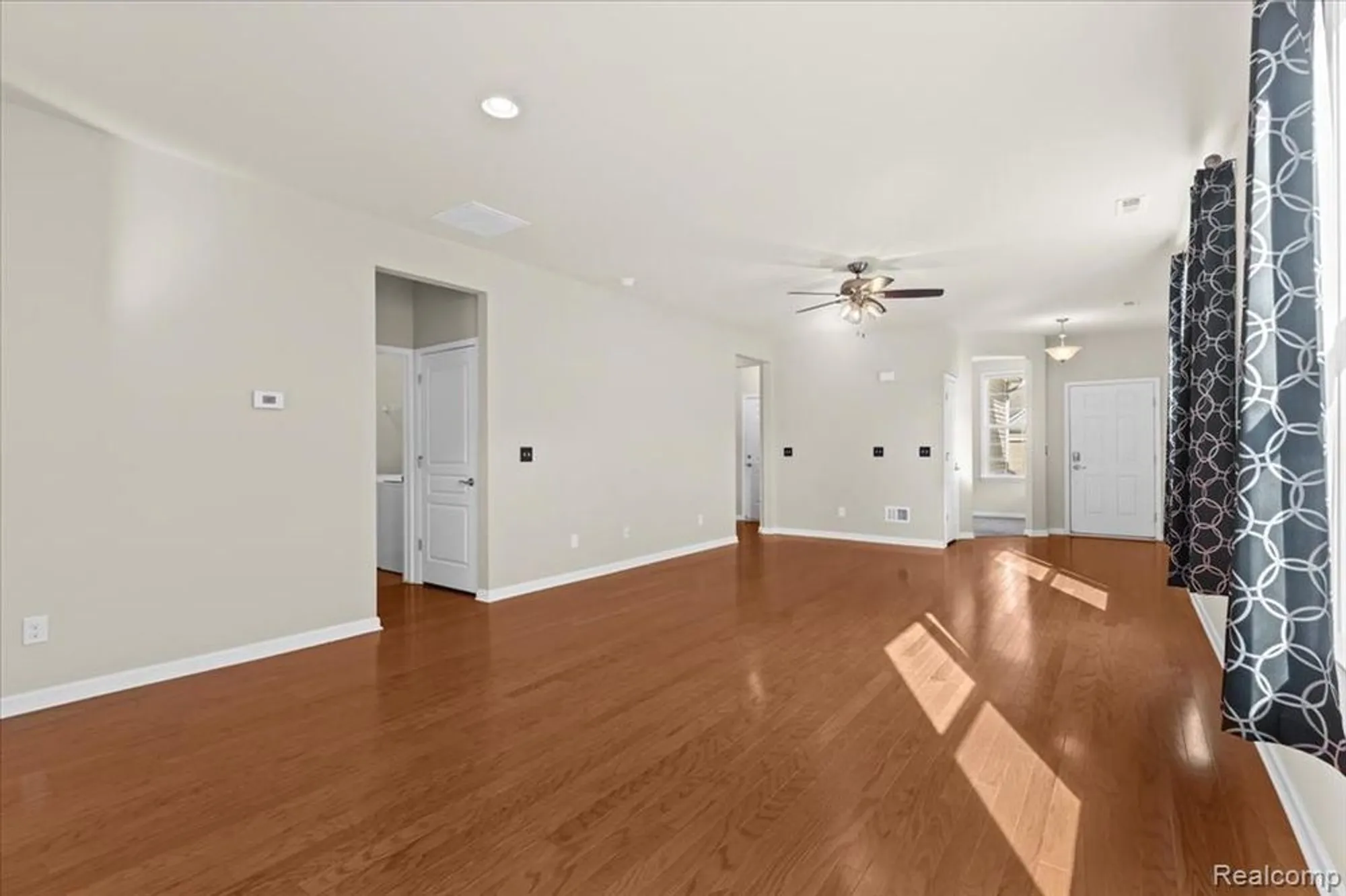 Property Slideshow image 7 of 40 | 24338 walloon way, Brownstown Twp, MI, 48134