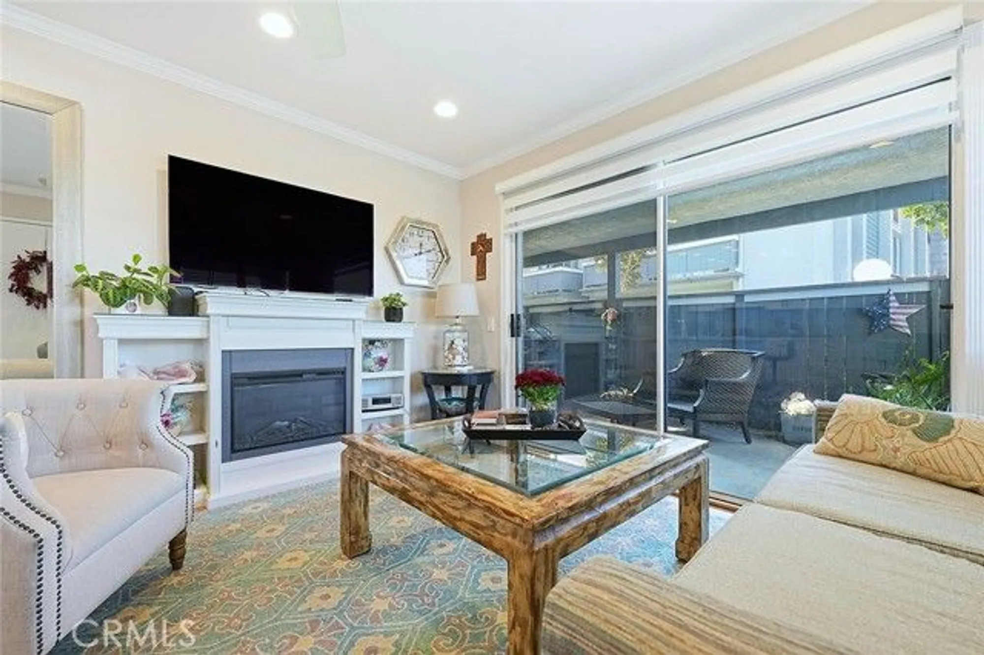 Property Slideshow image 8 of 40 | 18272 parkview ln 101, Huntington Beach, CA, 92648