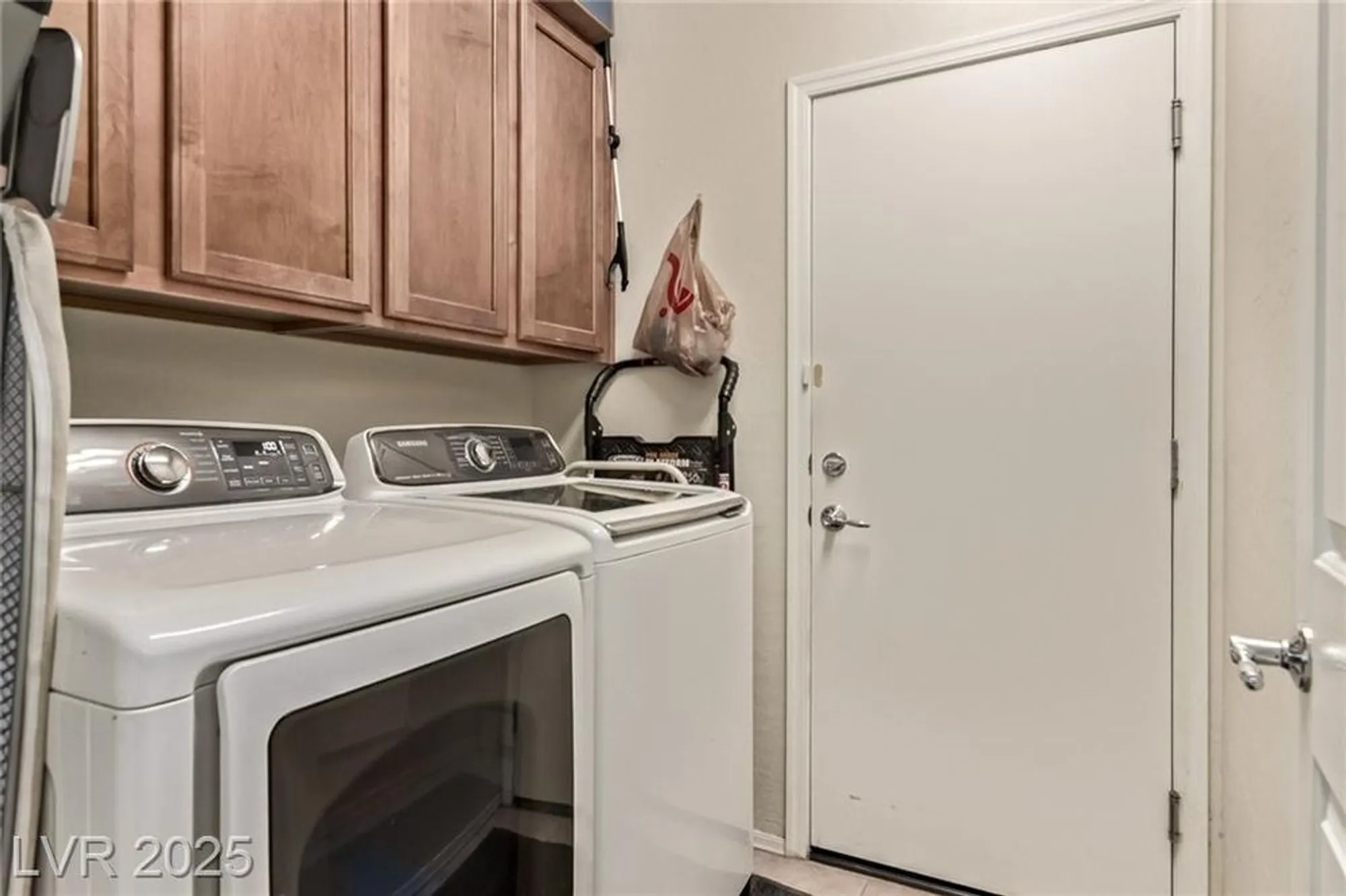 Property Slideshow image 21 of 65 | 3447 halter dr, Las Vegas, NV, 89122