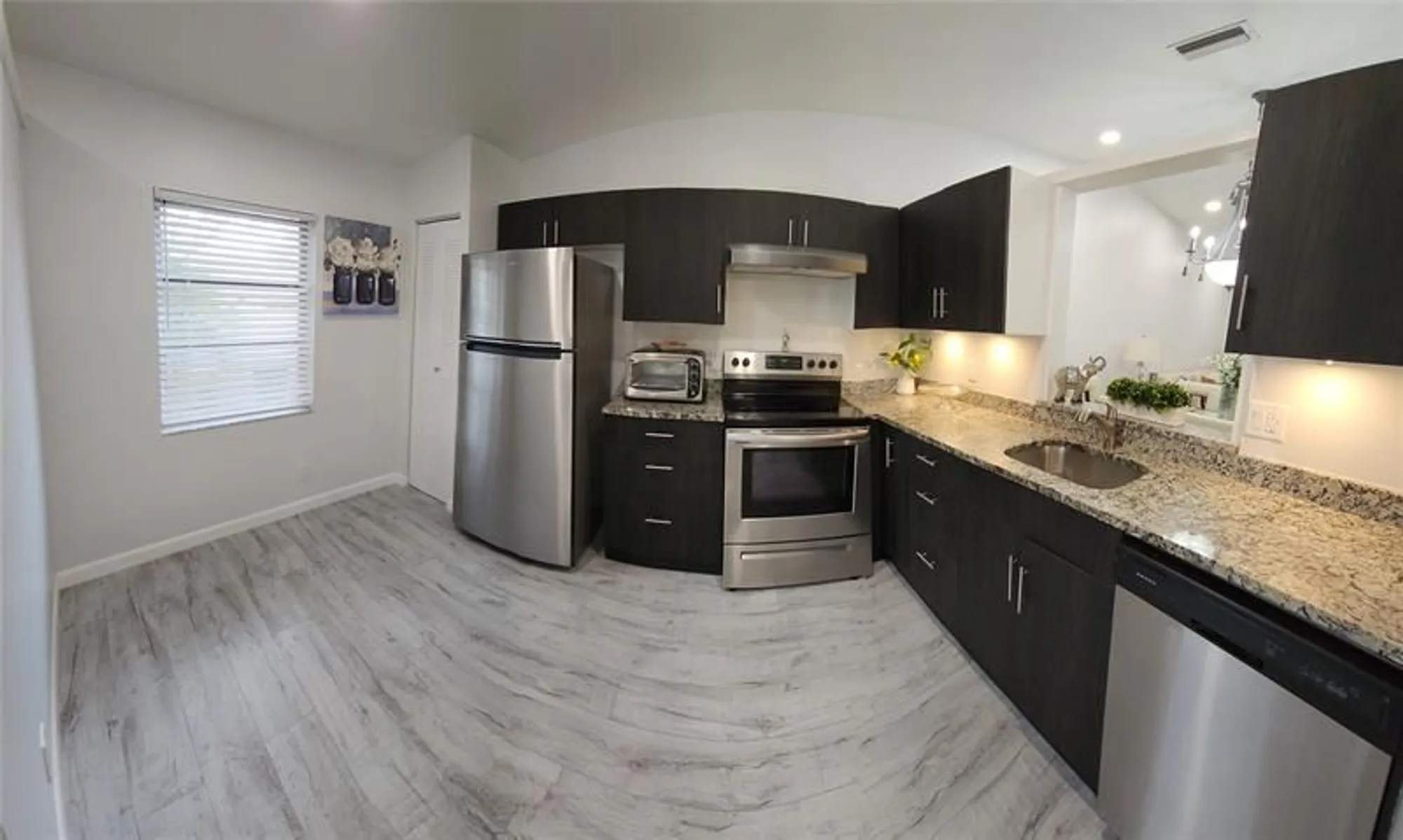 Property Slideshow image 5 of 22 | 18793 candlewick dr d, Boca Raton, FL, 33496