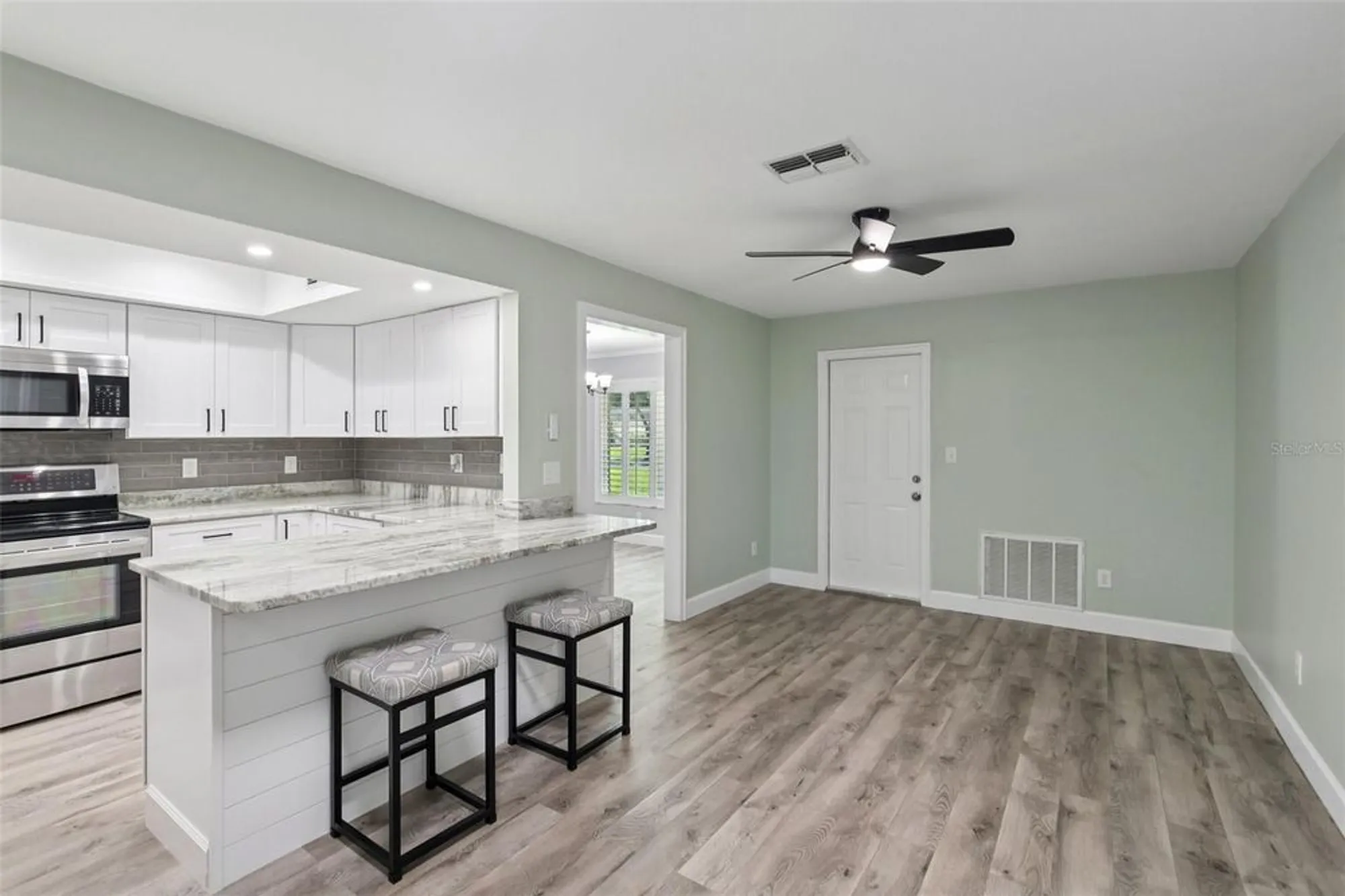 Property Slideshow image 21 of 78 | 2866 thistle ct, Palm Harbor, FL, 34684