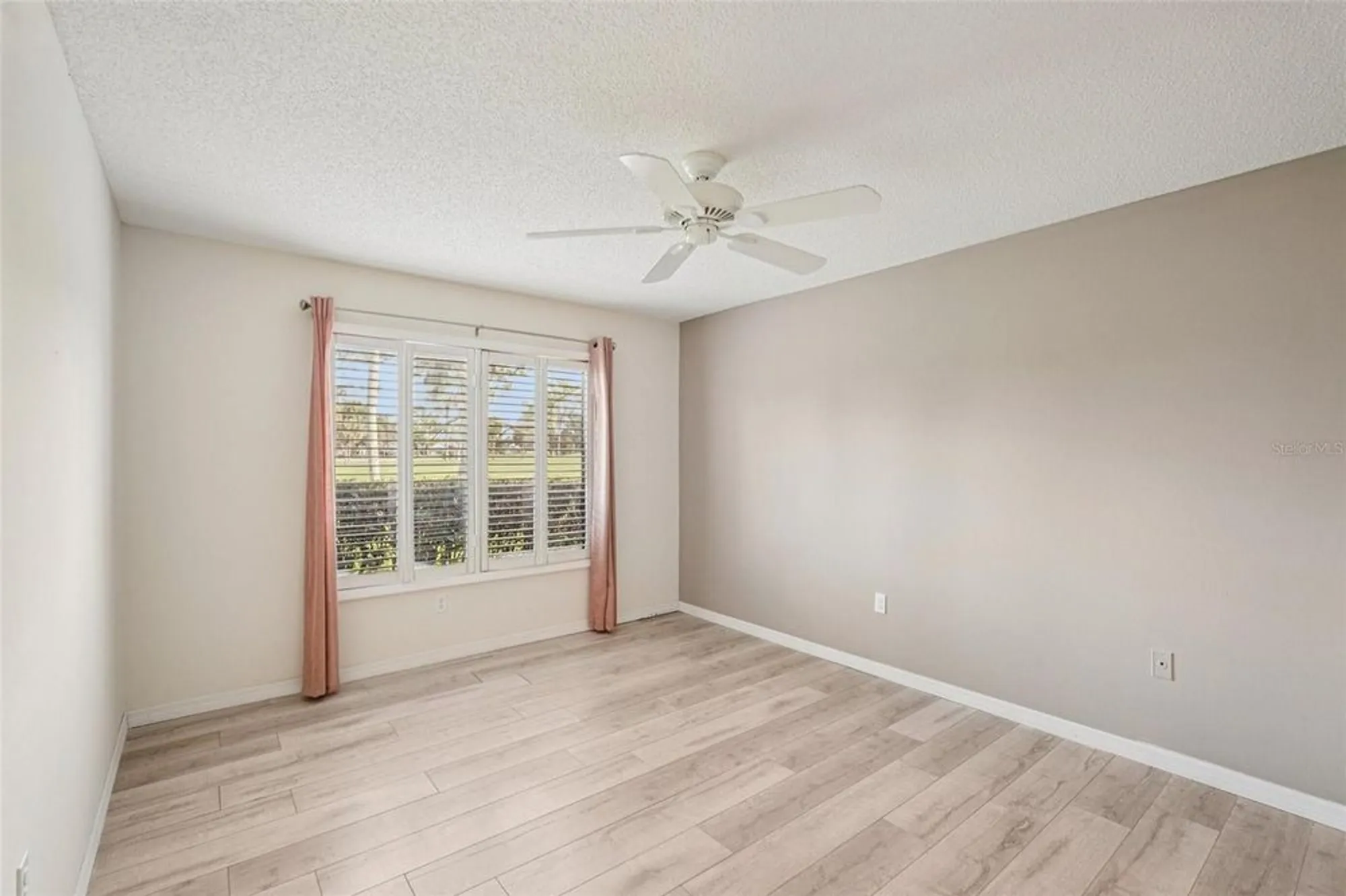 Property Slideshow image 32 of 47 | 5755 avista dr # 5755, Sarasota, FL, 34243