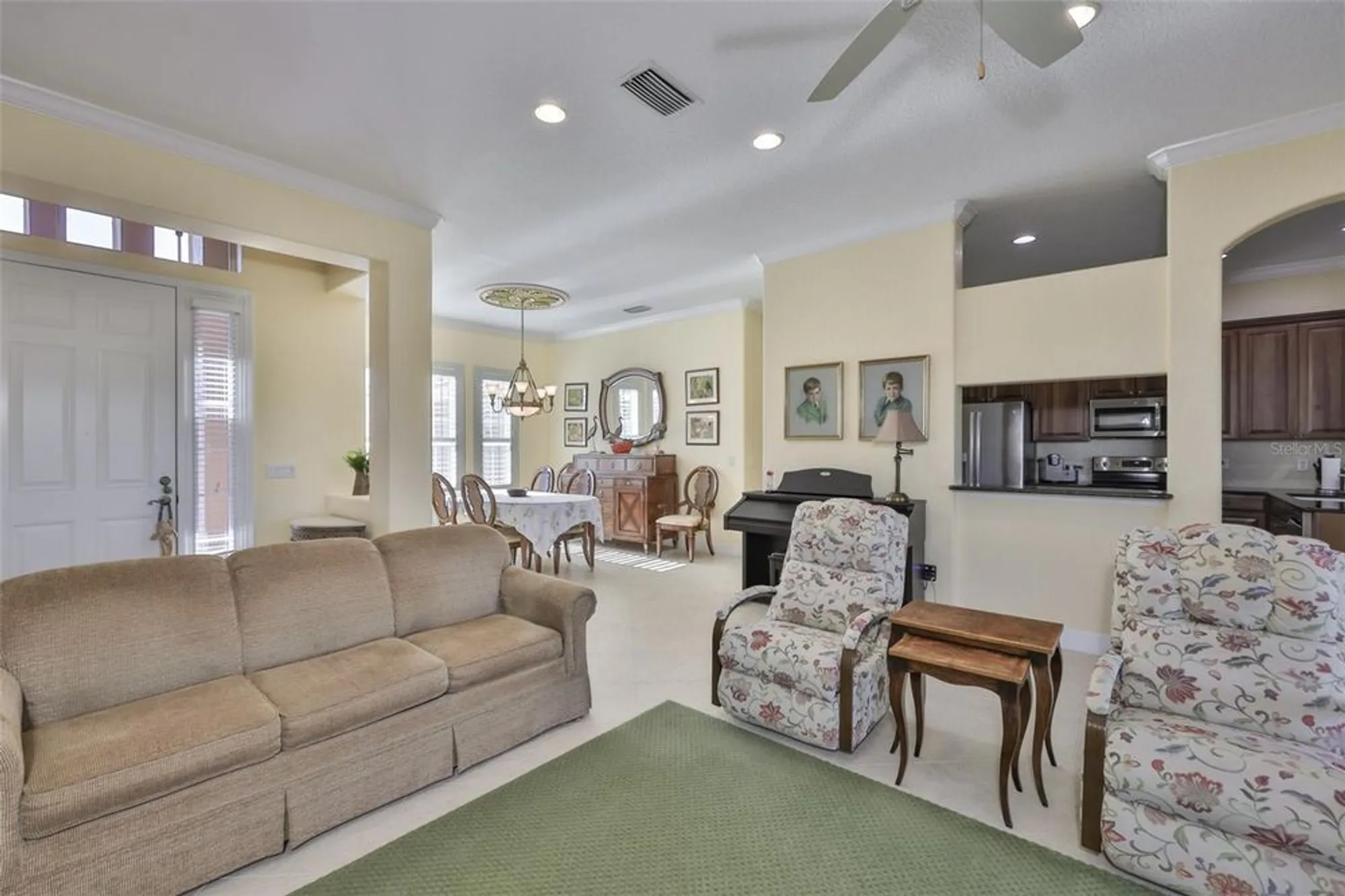 Property Slideshow image 7 of 48 | 327 noble faire dr, Sun City Center, FL, 33573