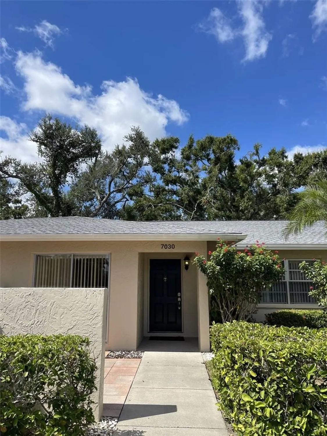 Property Slideshow image 46 of 59 | 7030 w country club dr n # 128, Sarasota, FL, 34243