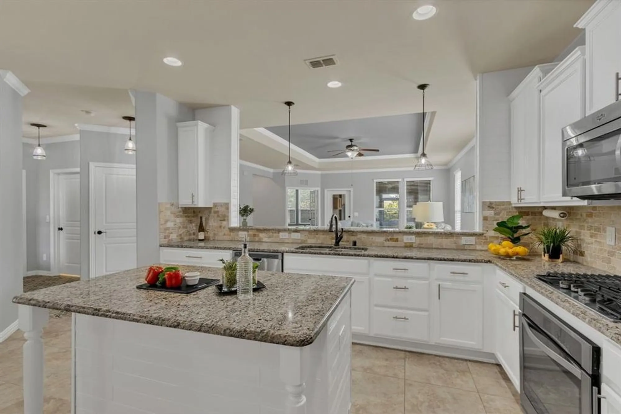 Property Slideshow image 12 of 39 | 305 balboa ct, Frisco, TX, 75036